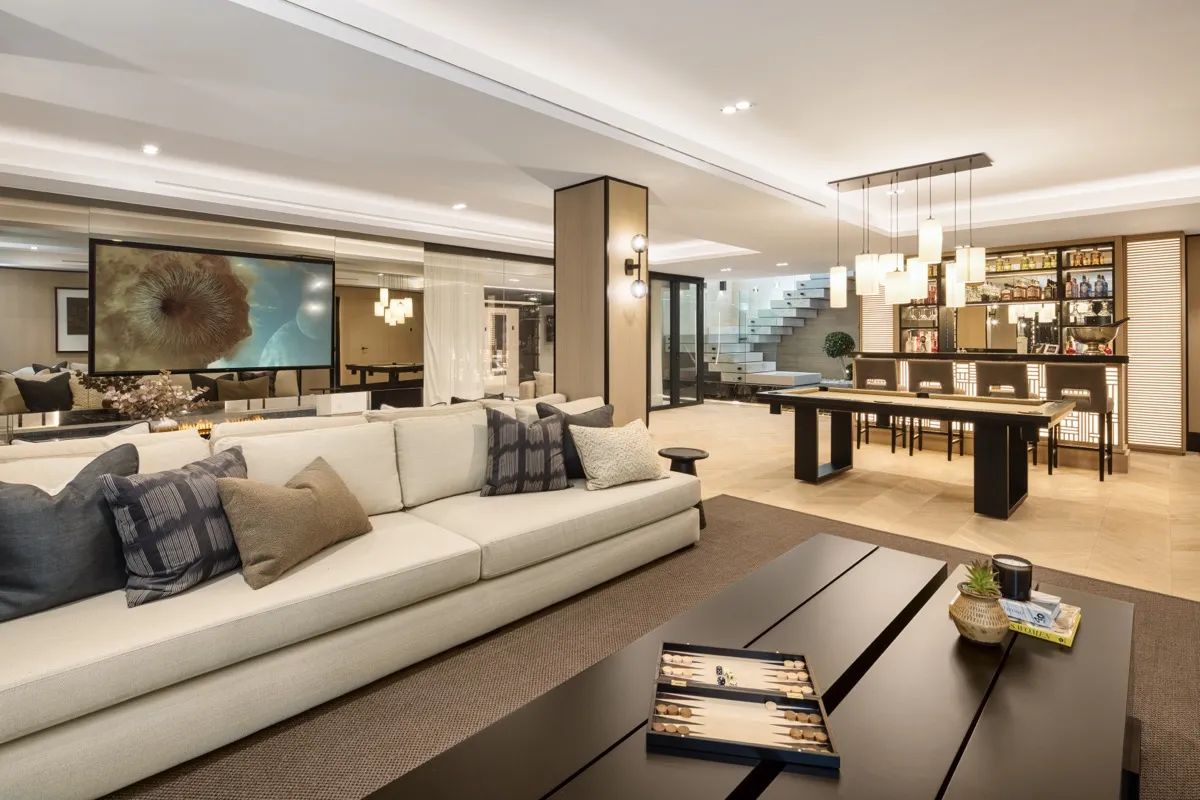 Leven aan de top: exclusieve frontline golfvilla met adembenemend uitzicht en ultieme luxe in Nueva Andalucía foto 24