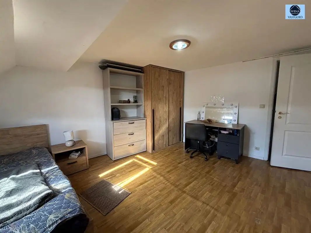 LEUKE  STADSWONING MET 4 SLAAPKAMERS  EN TUIN foto 9