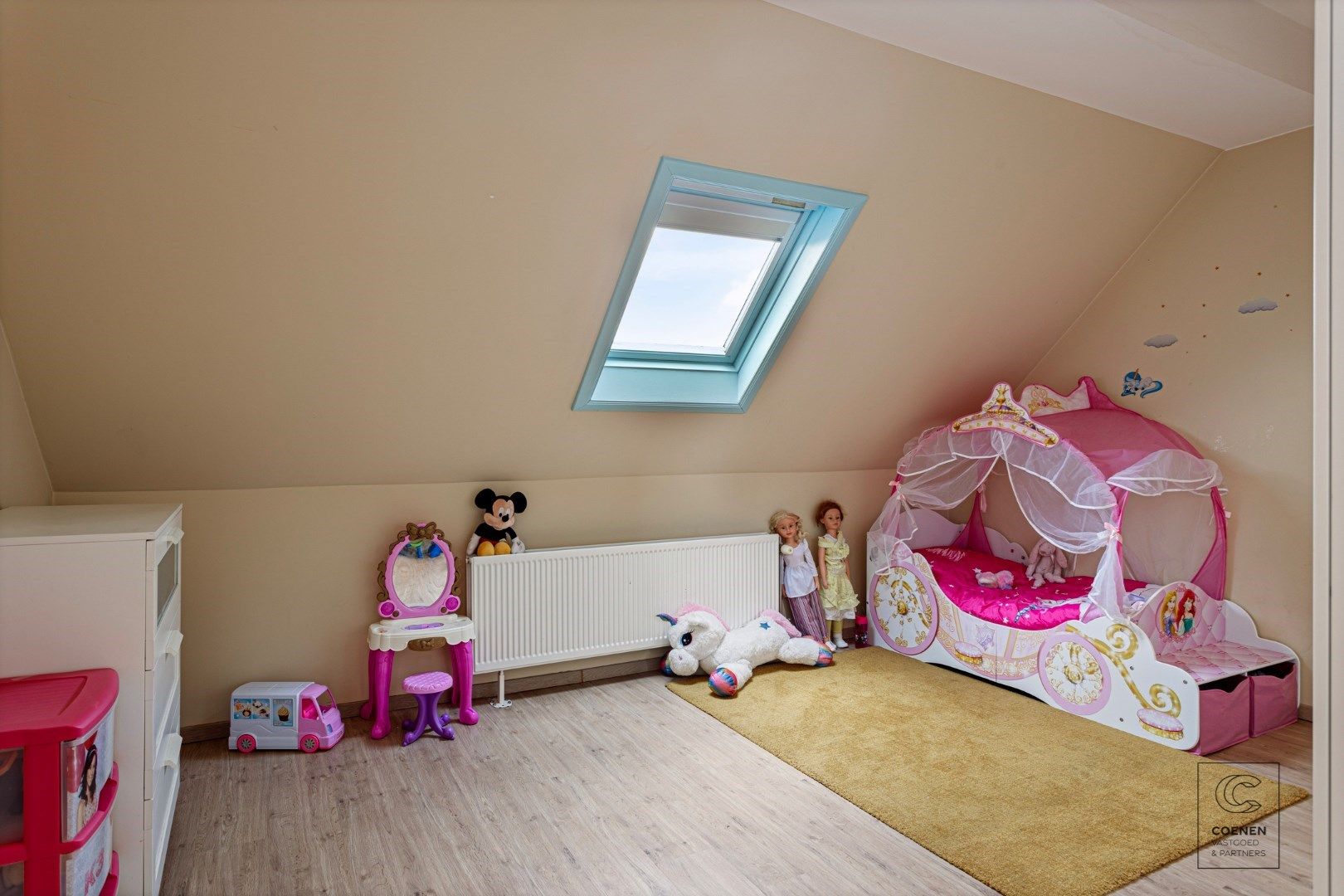 Ruime woning met 5 slpk's en een bew opp van 155 m² op zeer centrale ligging te Merksem foto 19