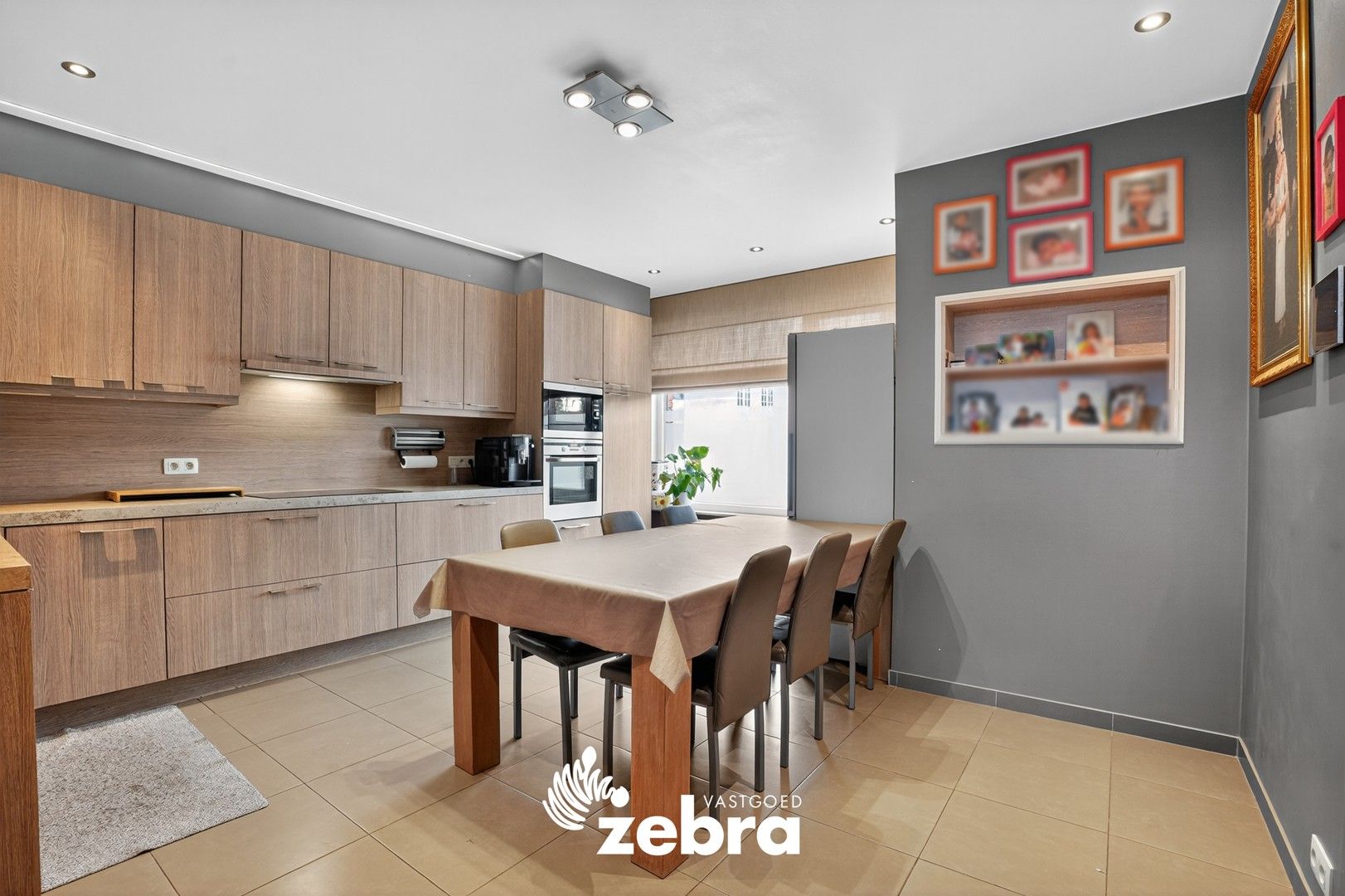 Ruime, instapklare woning met 5 slaapkamers en dubbele garage te Koolskamp! foto 16