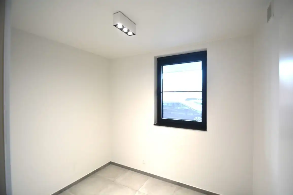 Gelijkvloers app te Baal met Lift. foto 12