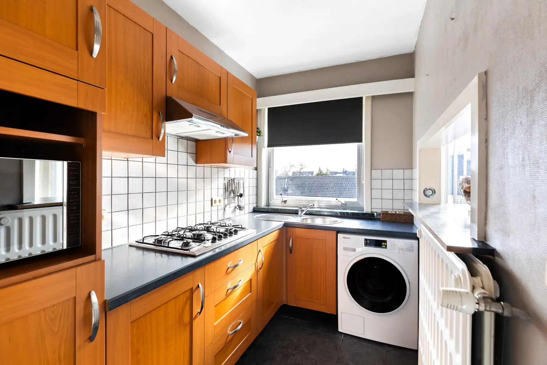 Instapklaar appartement centrum Laarne foto 5