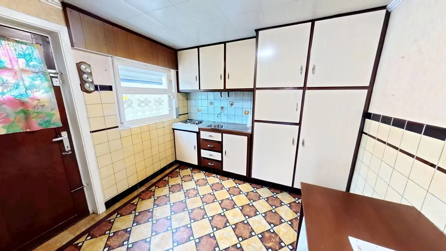 Te renoveren woning met uitbreidingsmogelijkheden! foto 7