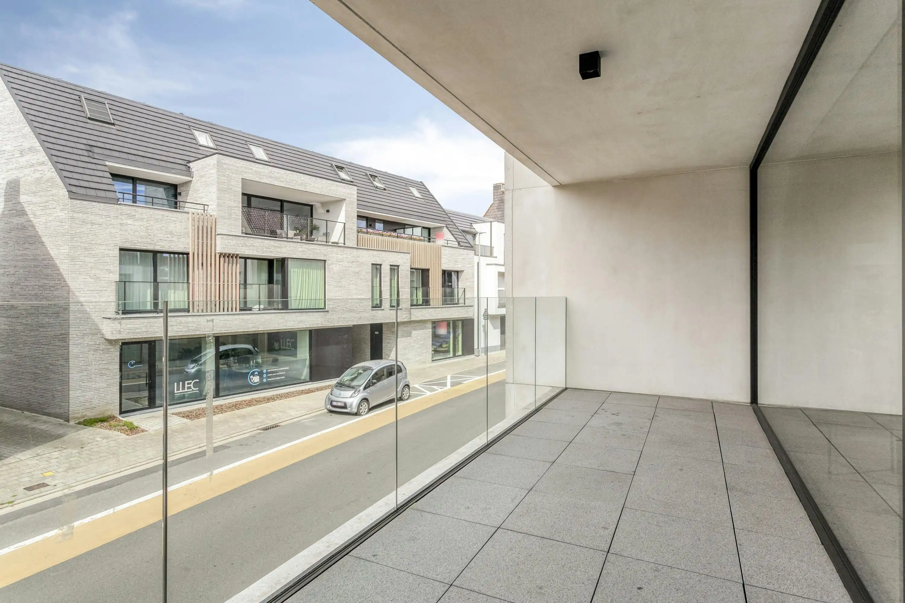 Recent appartement nabij het centrum te koop in Waregem foto 13