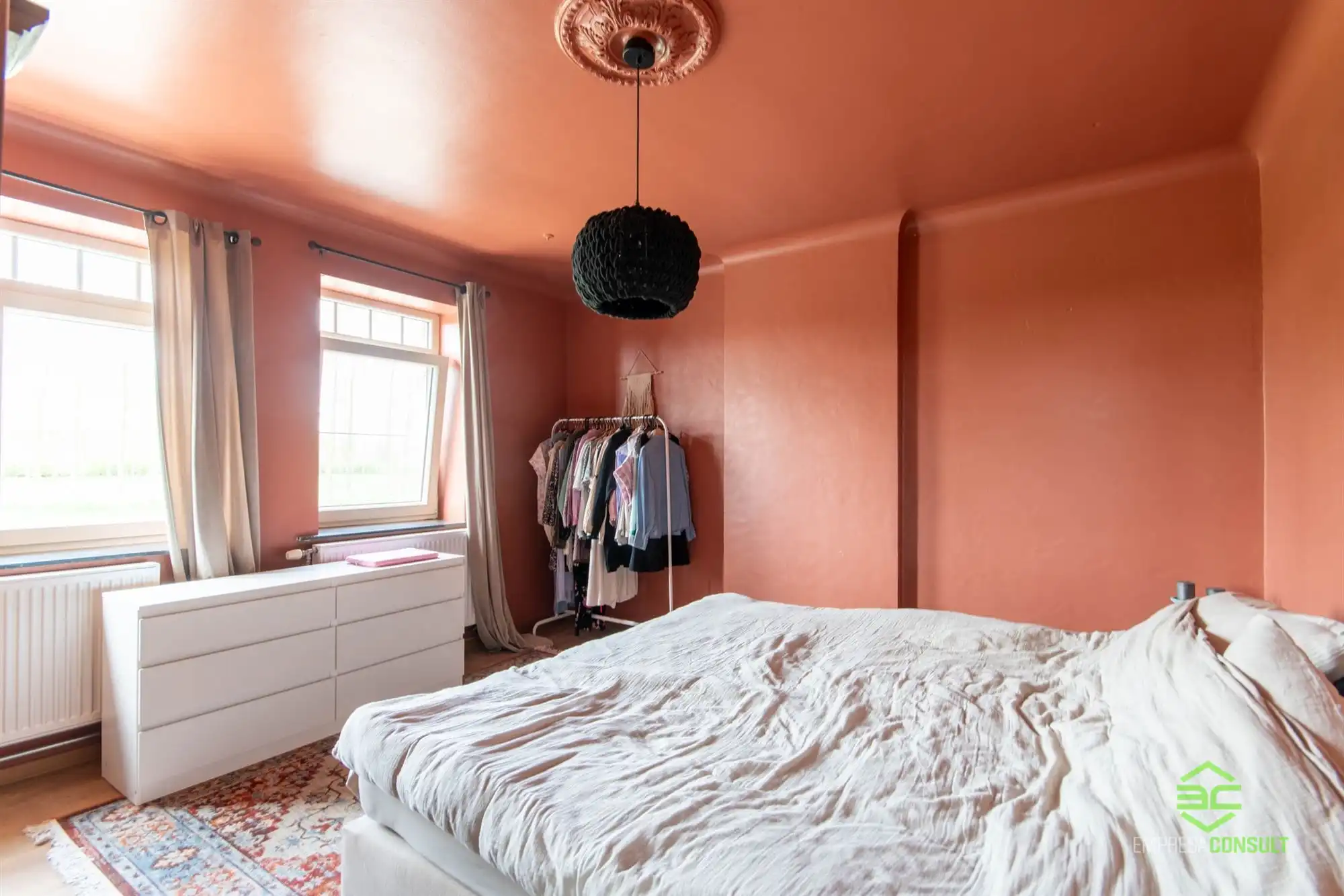 Instapklare woning met 4slpk op 30a 65ca! foto 9