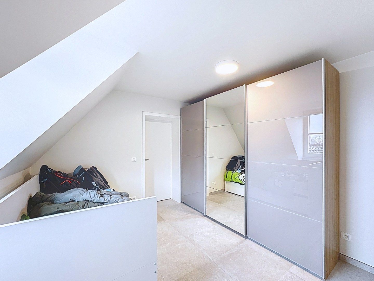 Prachtige en zéér ruime woning met kwaliteitsvolle afwerking foto 12