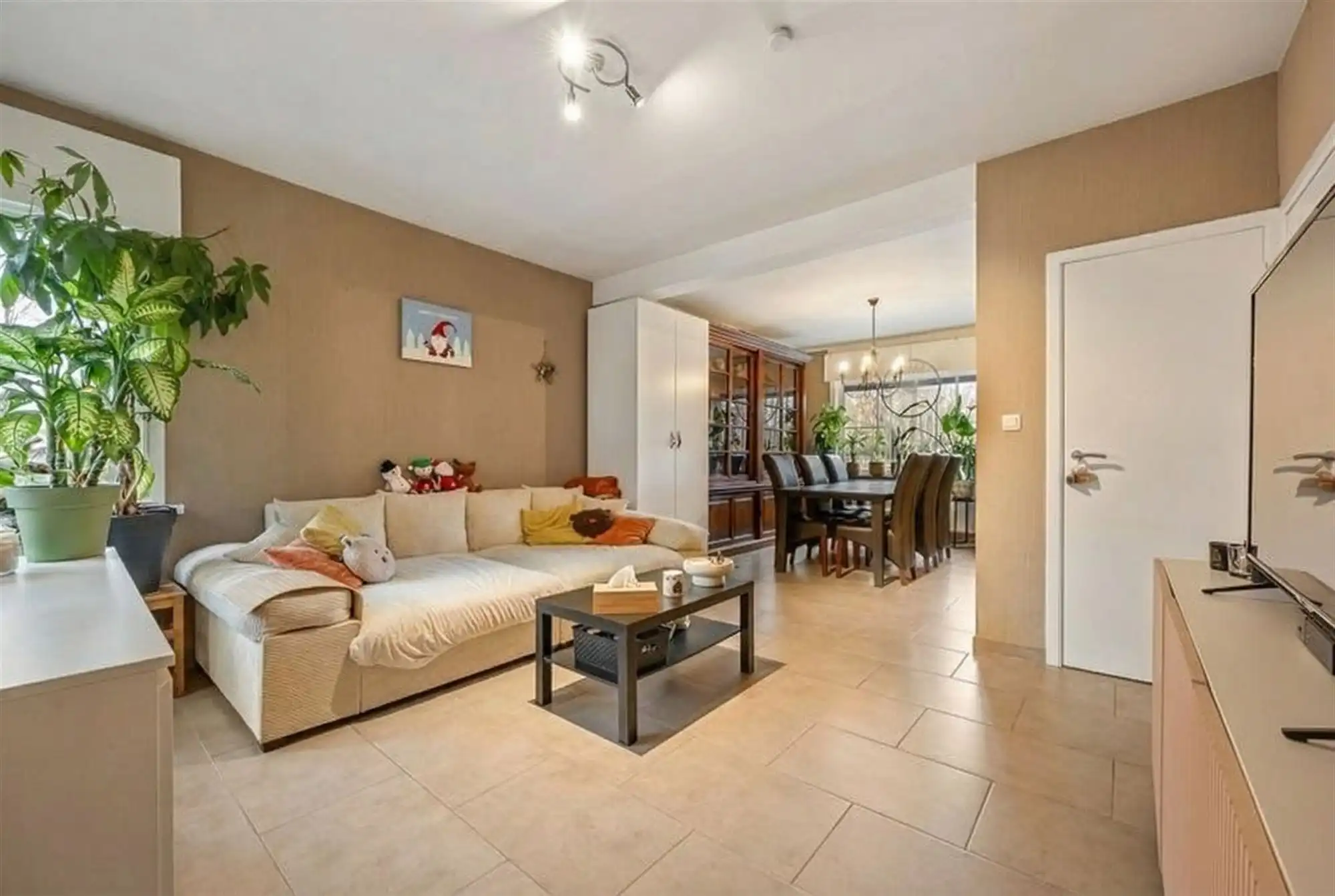 GOED ONDERHOUDEN WONING MET 3 SLAAPKAMERS OP EEN PERCEEL VAN 8A TE ZICHEM foto 3