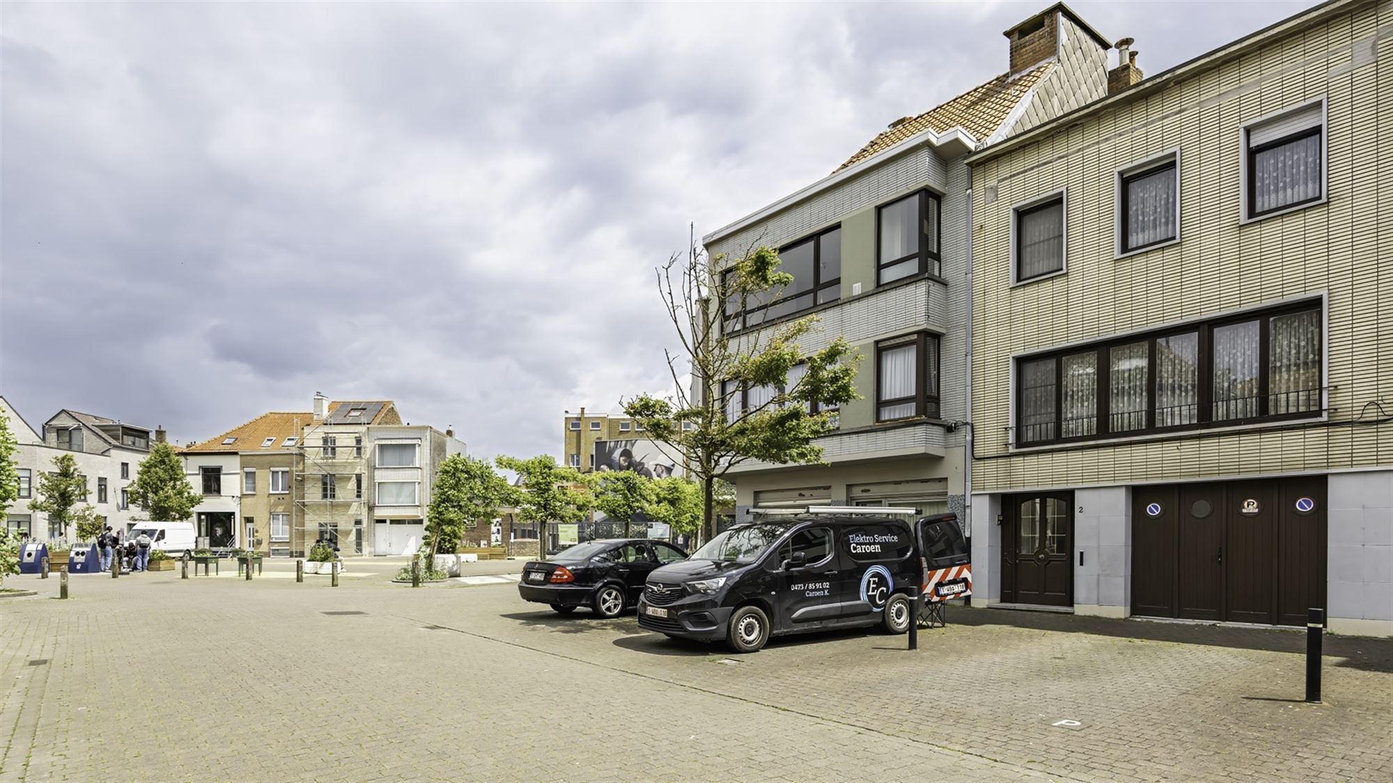 Op te knappen rijwoning met garage foto 2