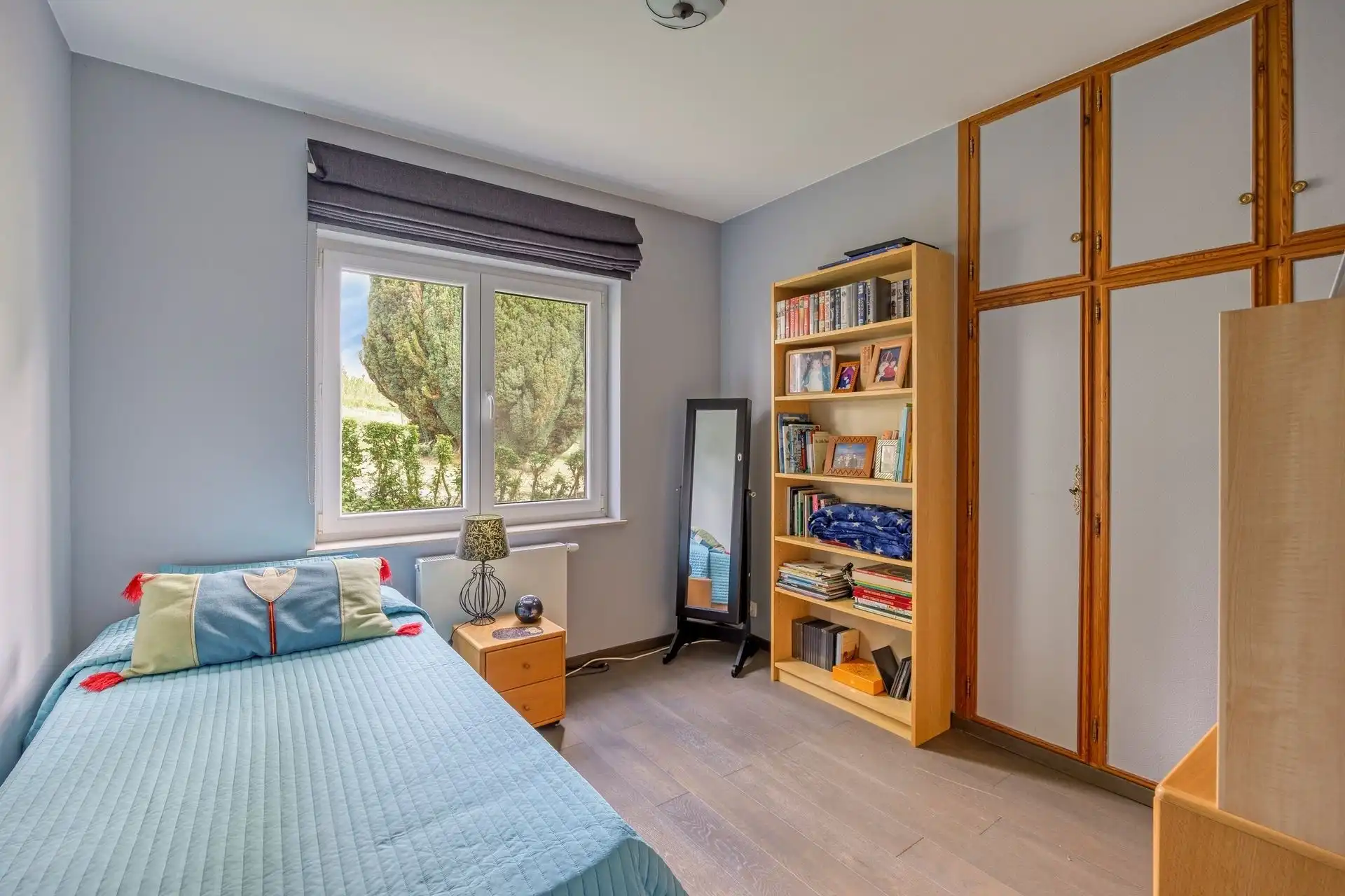 Perfect onderhouden villa in rustige straat foto 17