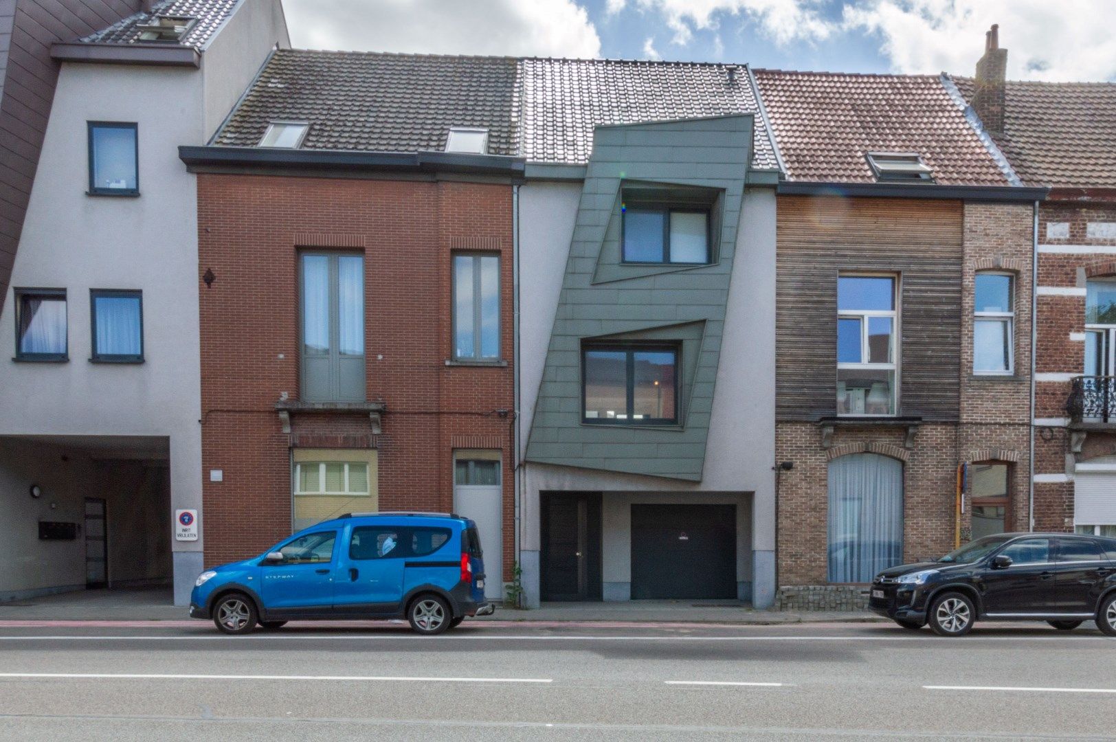 Een goed gelegen bel-étage woning te Halle! foto 1