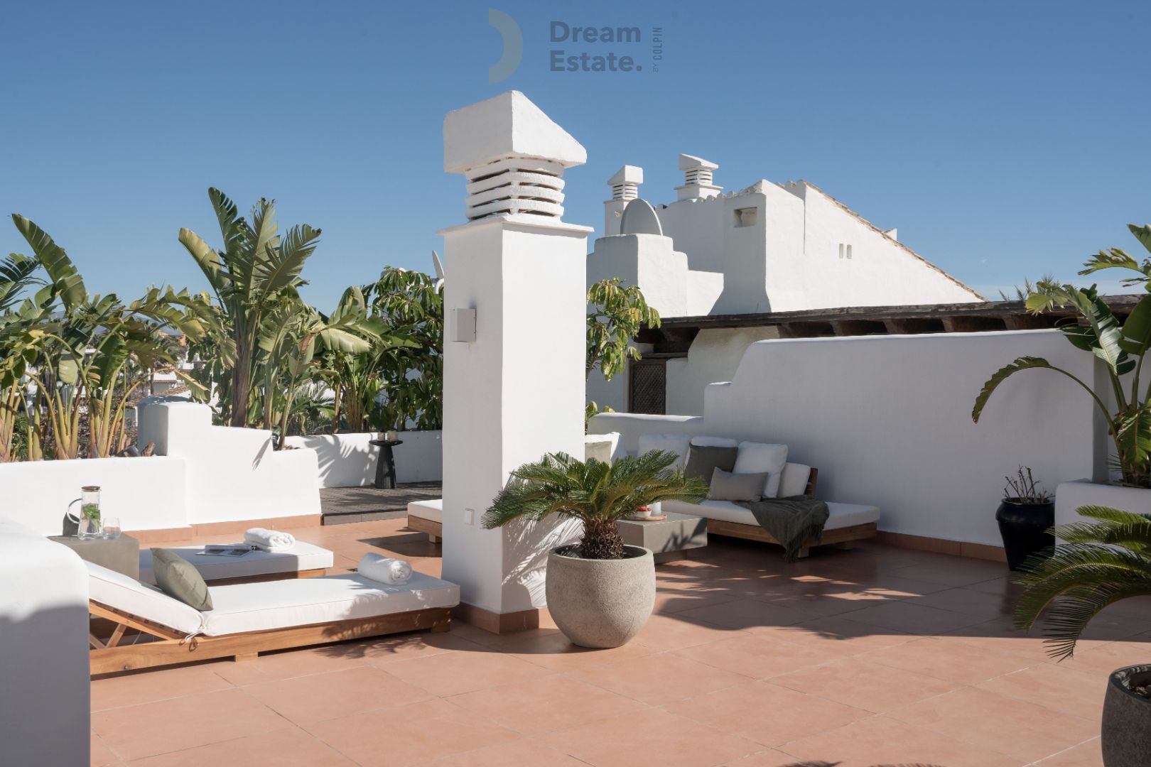 Luxe penthouse frontline beach Estepona. foto 10