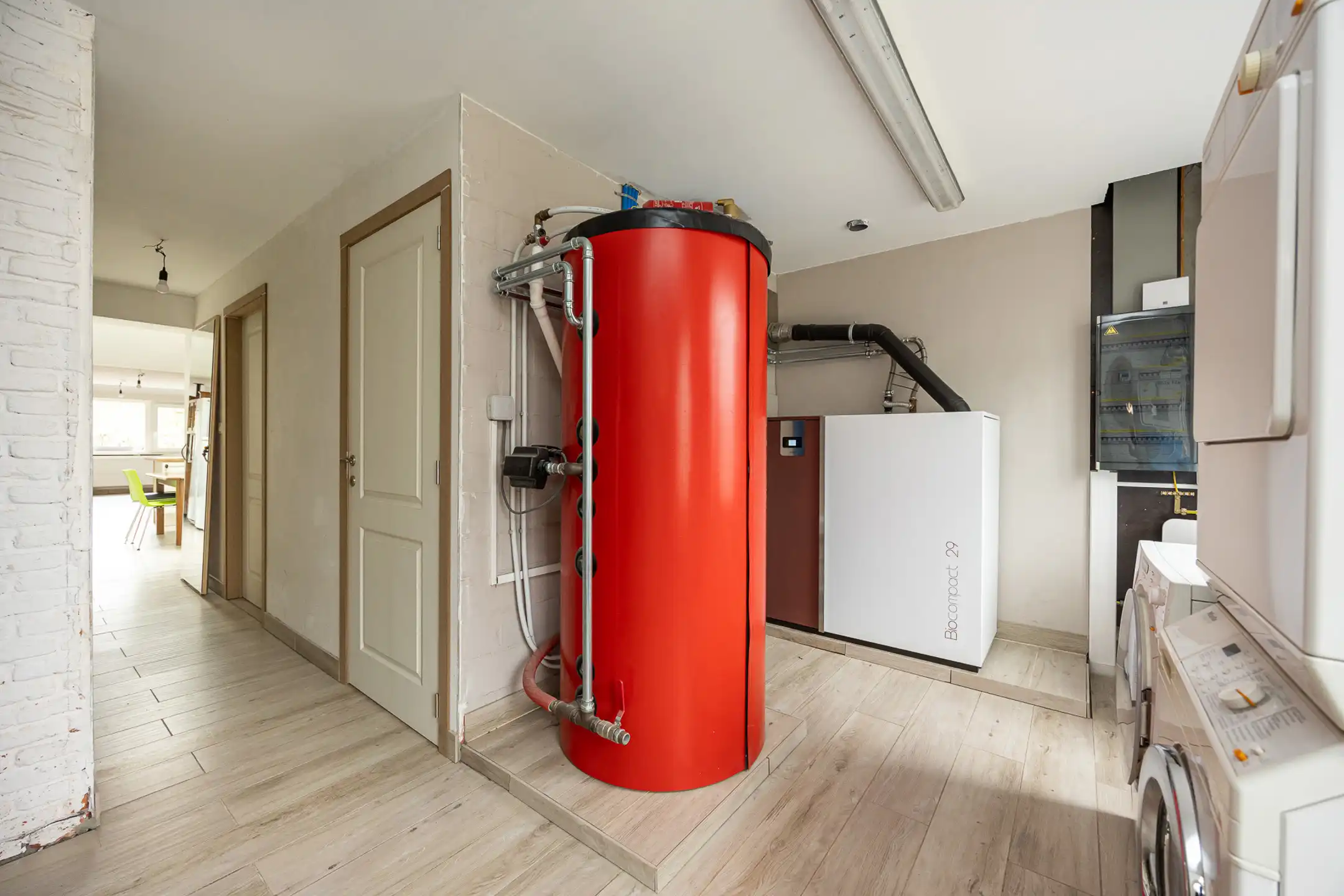 Gerenoveerde instapklare woning op unieke locatie te Beerse foto 5