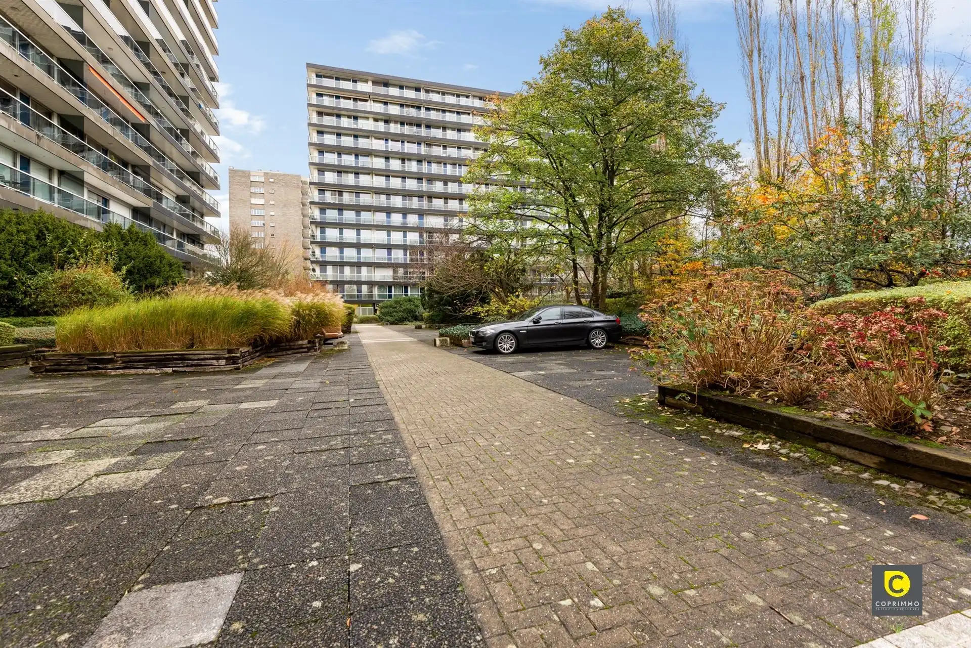 Handelsruimte op centrale locatie foto 9