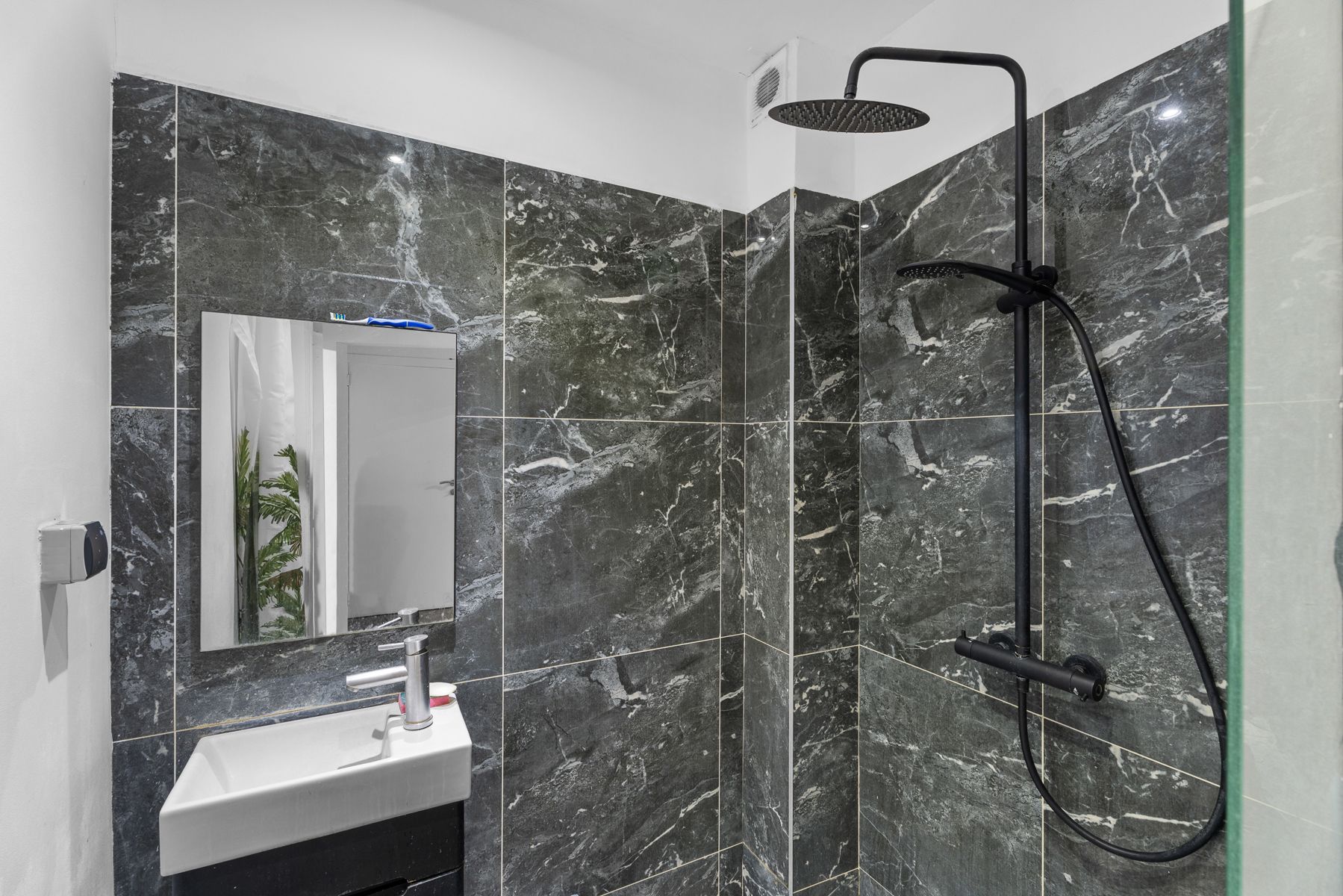 Opbrengsteigendom op toplocatie in Blankenberge foto 15