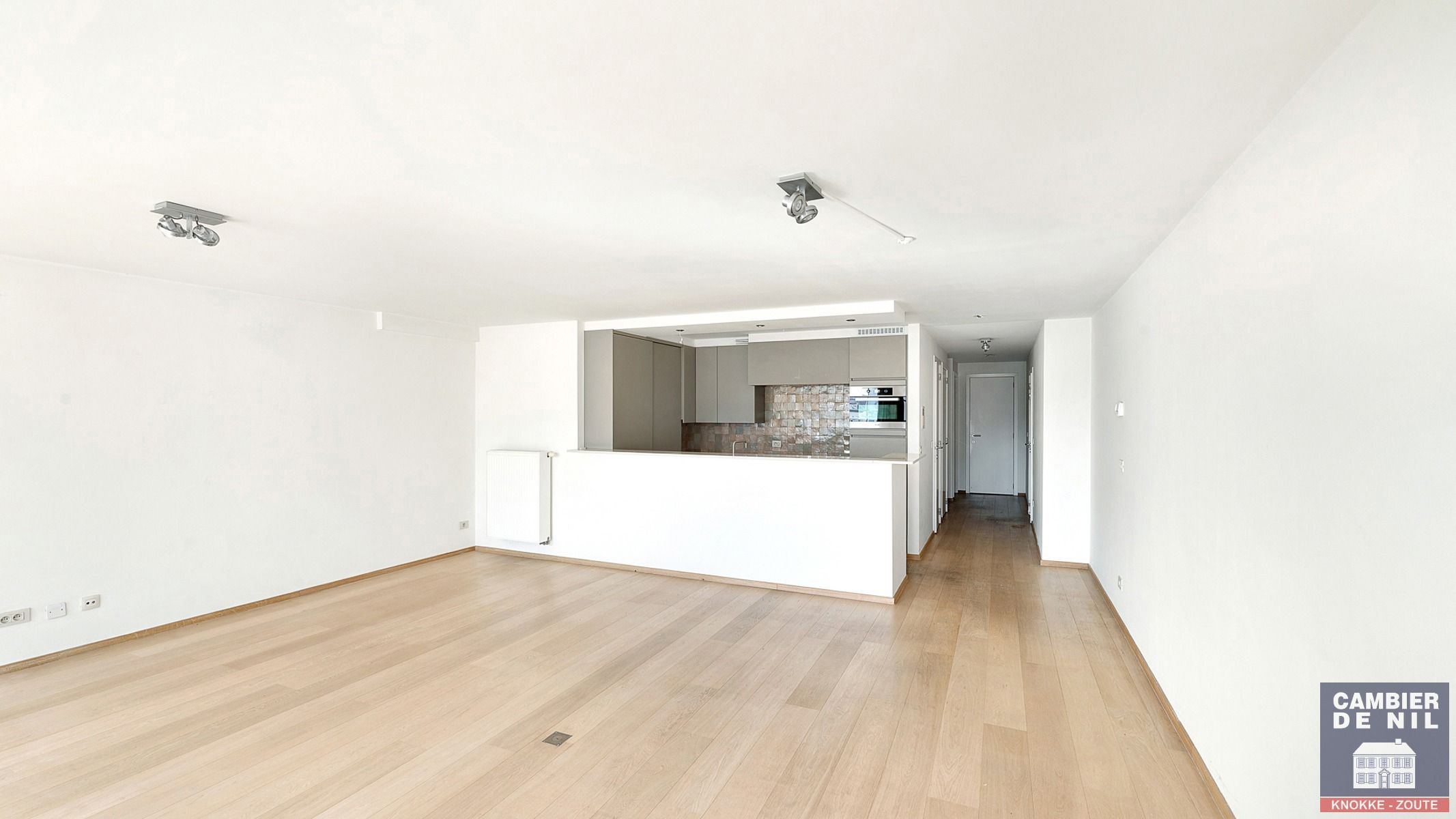 Zee, zon en zicht! 2-slaapkamerappartement met zijdelings zeezicht en open zicht in hartje Knokke foto 11