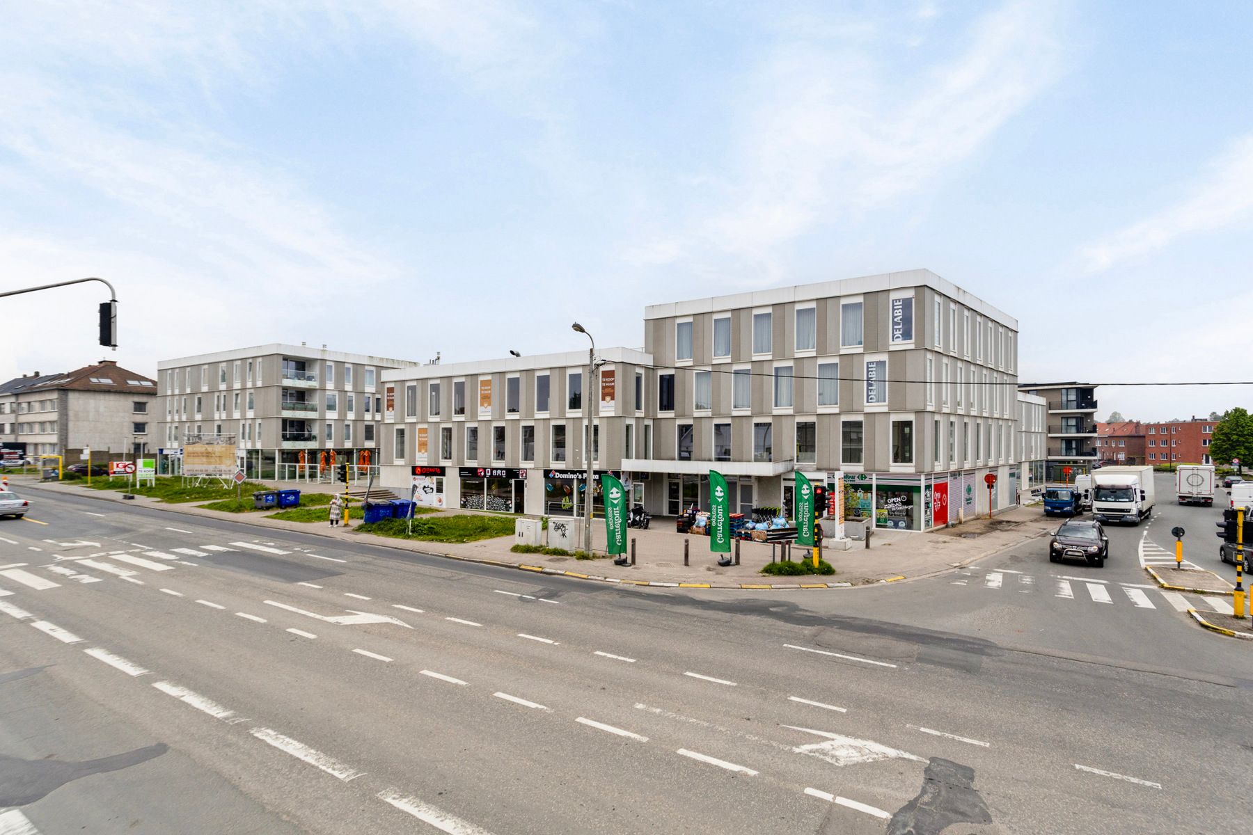 Nieuwbouw commercieel gelijkvloers met grote raampartijen foto 2