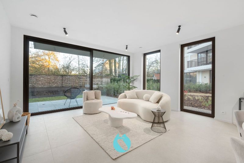 Green Square presenteert u 35 nieuwbouwappartementen en een winkelpand, letterlijk ónder de Kerktoren van Sleidinge. foto 2