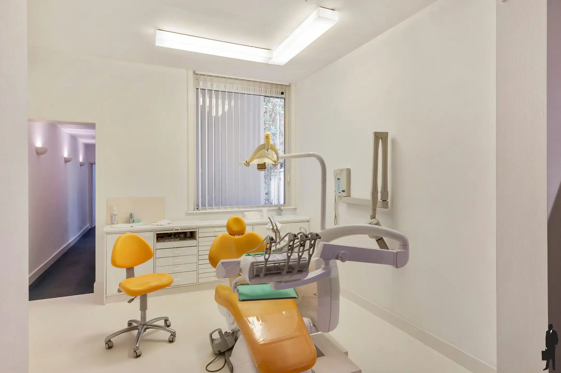 Statig herenhuis met praktijkruimte op toplocatie in Antwerpen foto 22