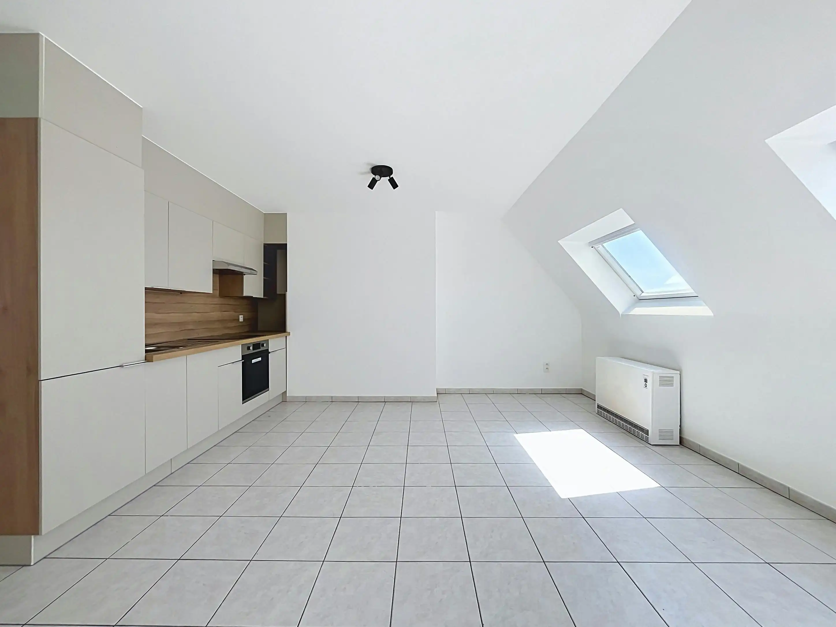 Dakappertement met 1 slaapkamer te koop aan station Eeklo foto 4