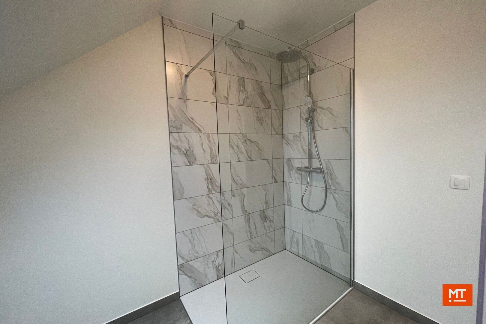 Nieuwbouwwoning te huur met 3 slaapkamers en carport foto 15