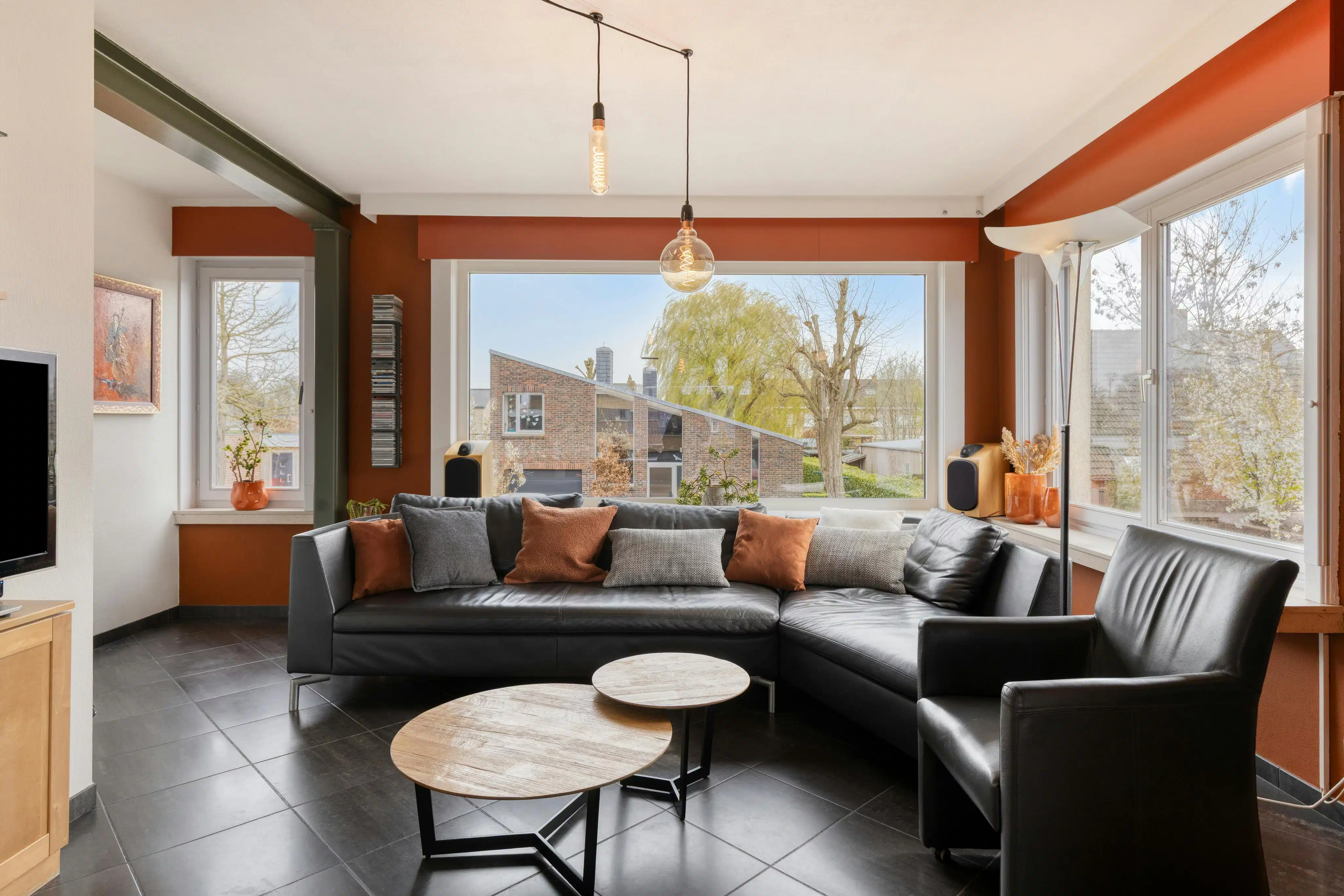 Halfopen woning te koop in doodlopende straat te St-Michiels foto 4