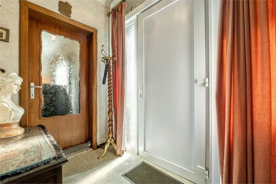 RUIM TE RENOVEREN GEZINSWONING OP EEN MOOI PERCEEL VAN 42A24CA IN ALKEN foto 13