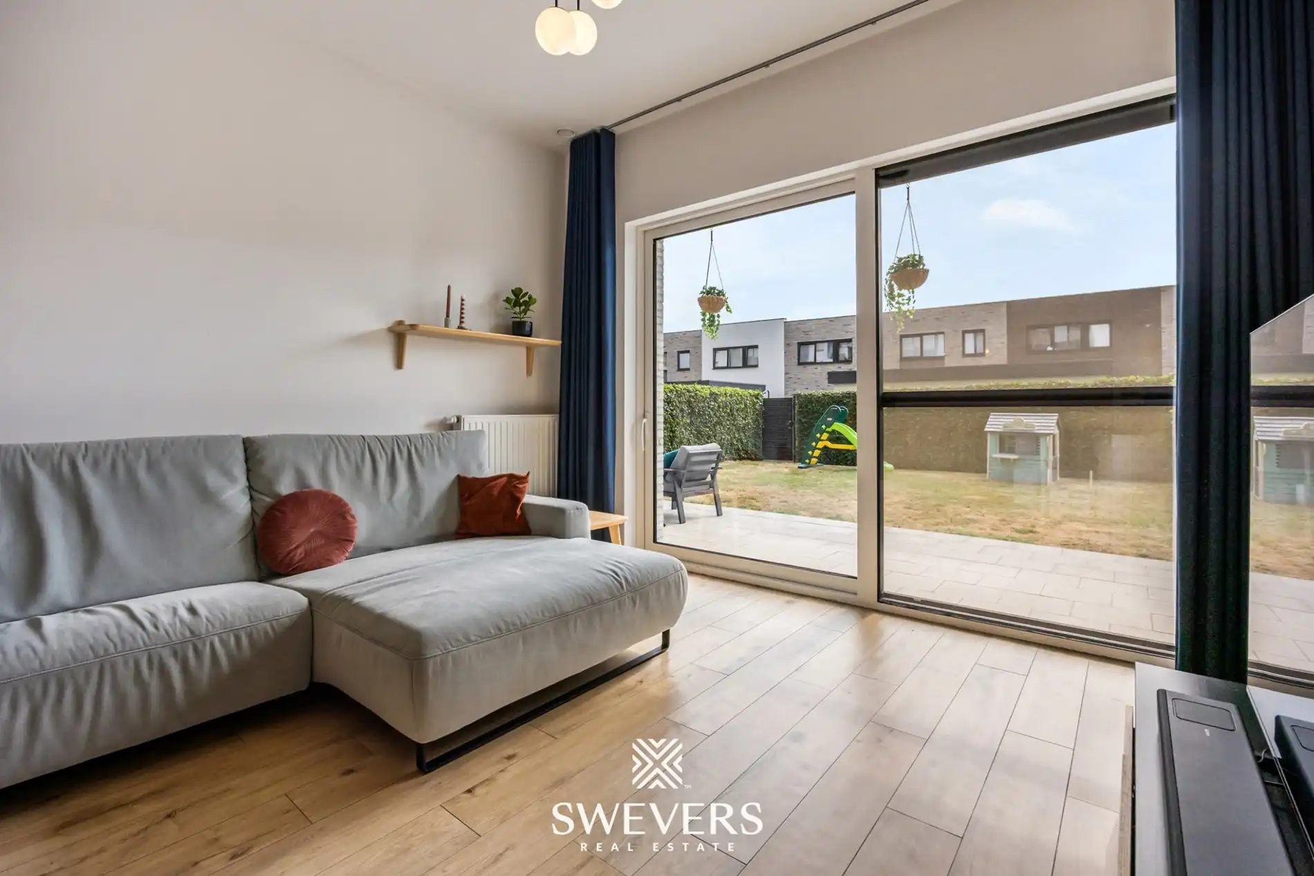 Recent en ruim gelijkvloers 3 slpk appartement met tuin en autostaanplaats nabij centrum Hasselt foto 3