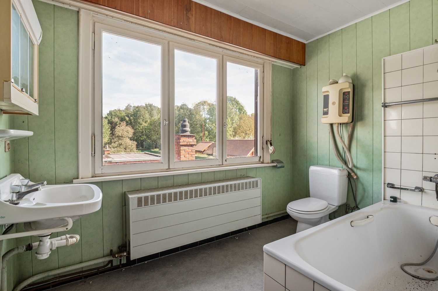 Te renoveren woning met bijzonder veel potentieel op toplocatie te Lint foto 16