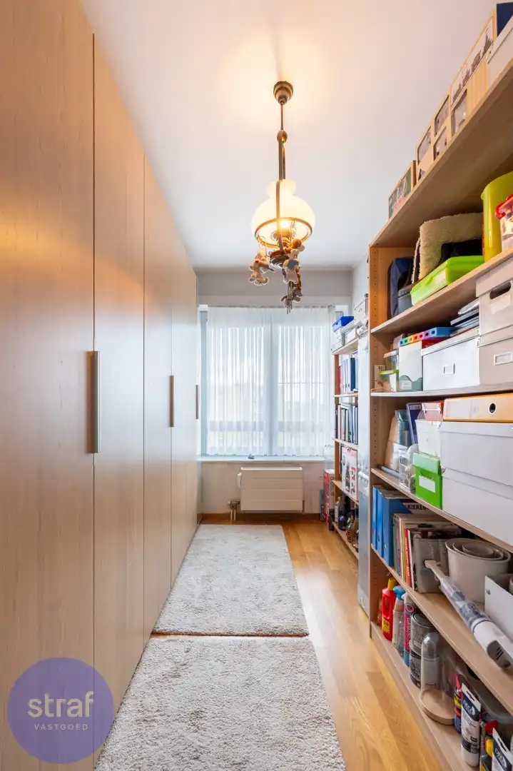 Fijn tweeslaapkamerappartement met nóg fijnere views foto 11