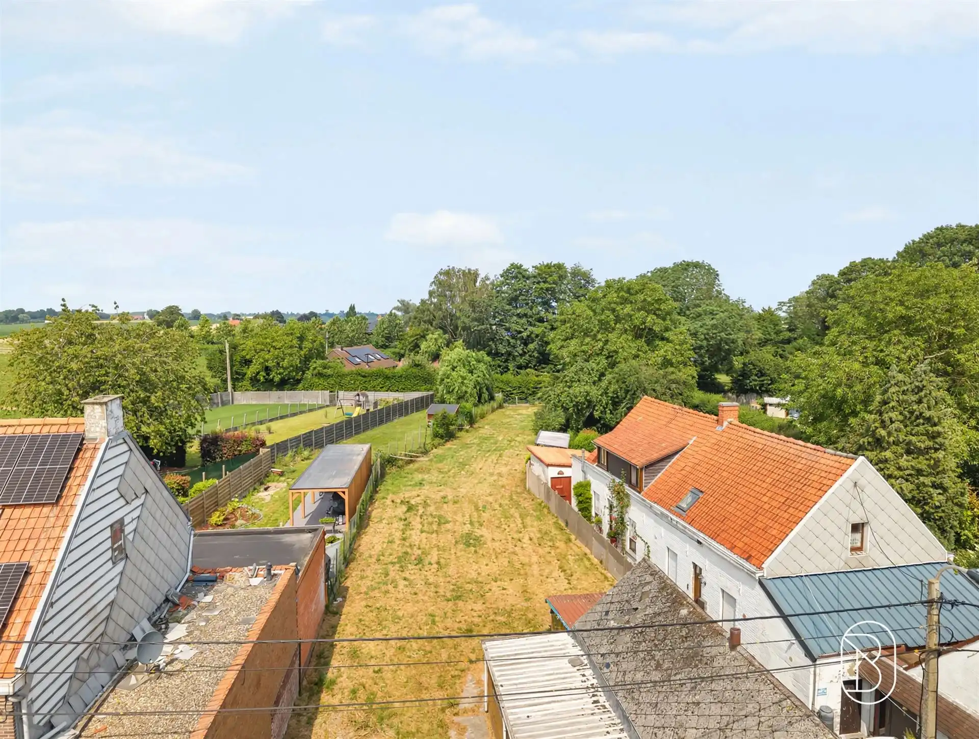 Bouwgrond van 831m², voor HOB, in landelijke omgeving. foto 2