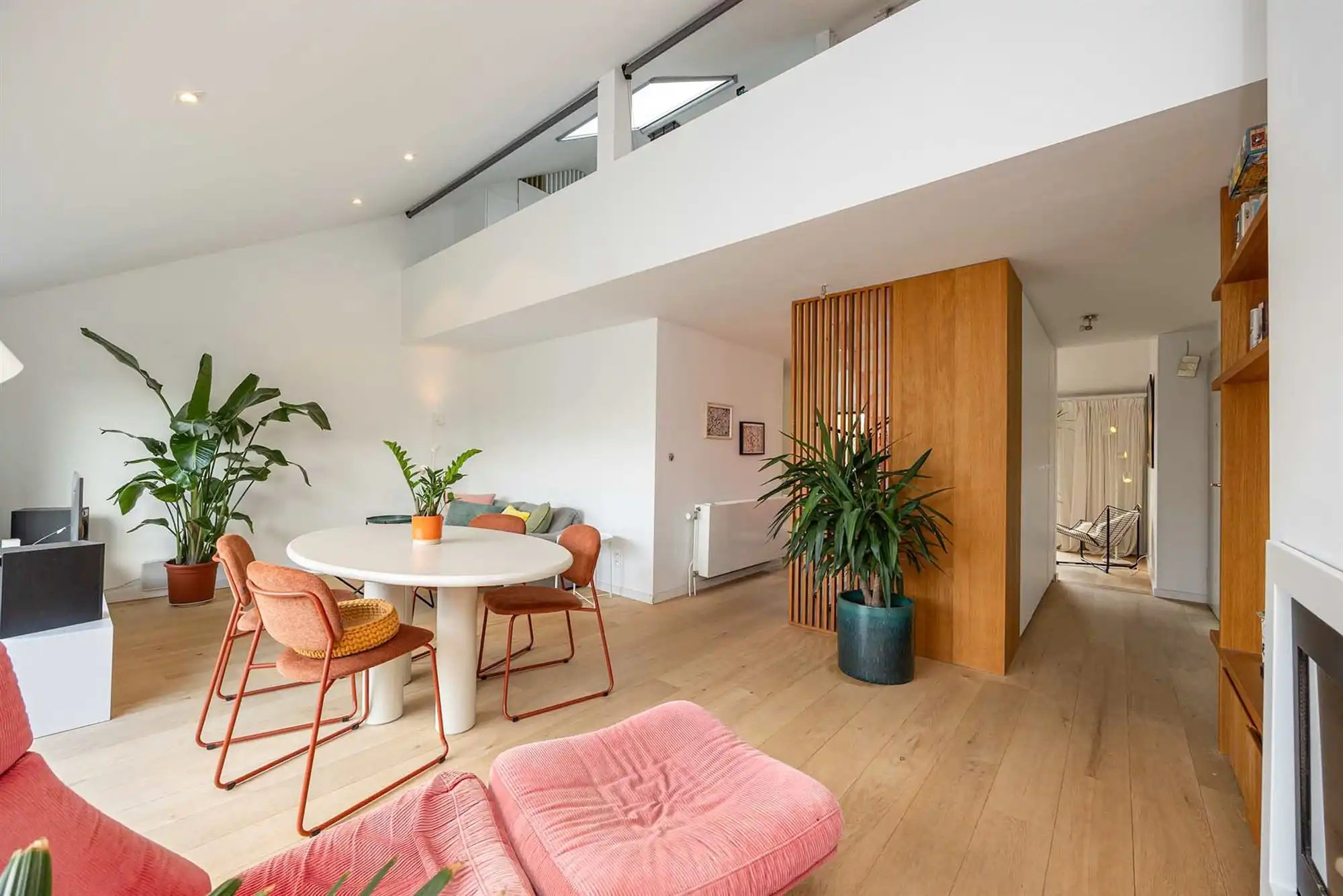 Sfeervol duplexappartement met 1 à 2 slpks. en 2 terrassen  foto 4
