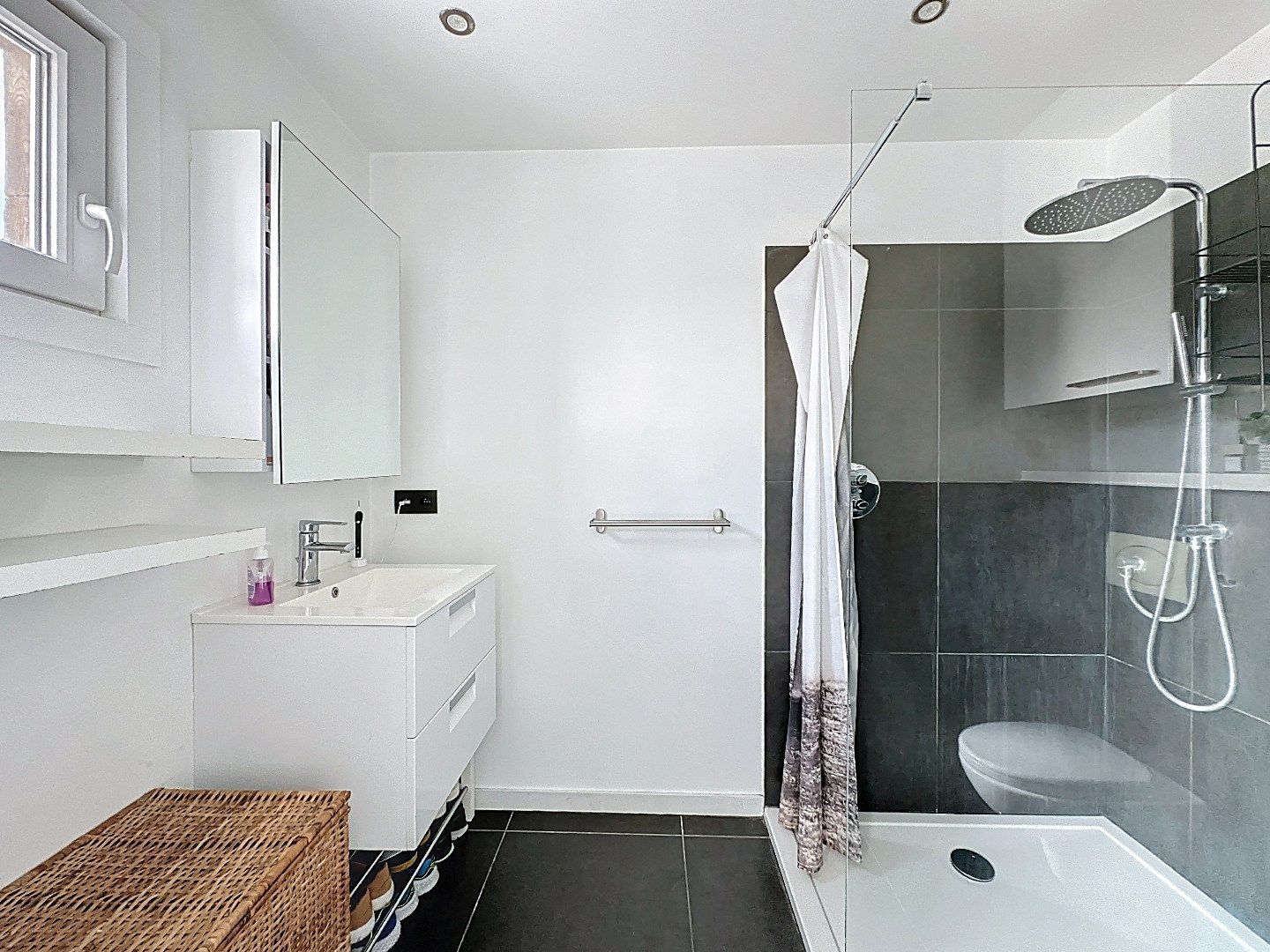 Rijwoning met knusse buitenruimte te Kessel-Lo! foto 8