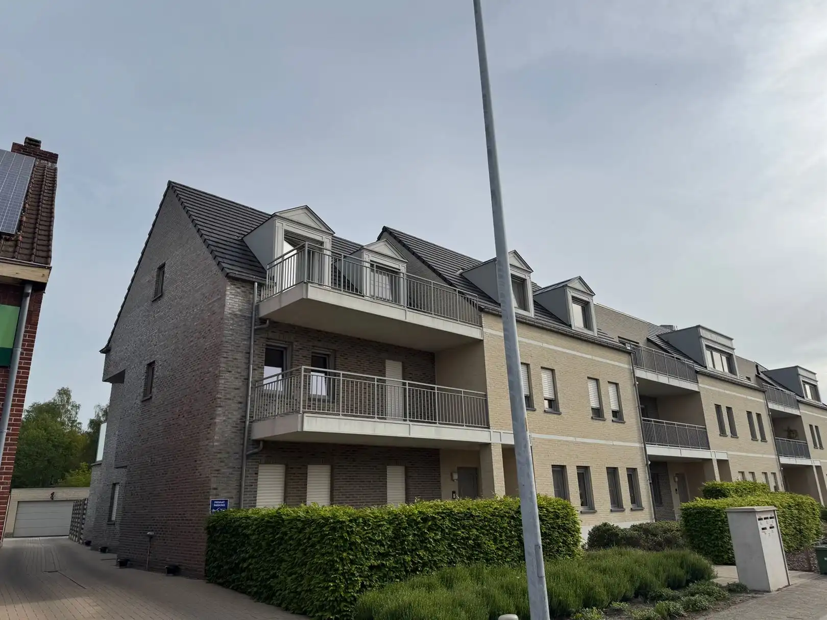 Appartement foto {{pictureIndex}}