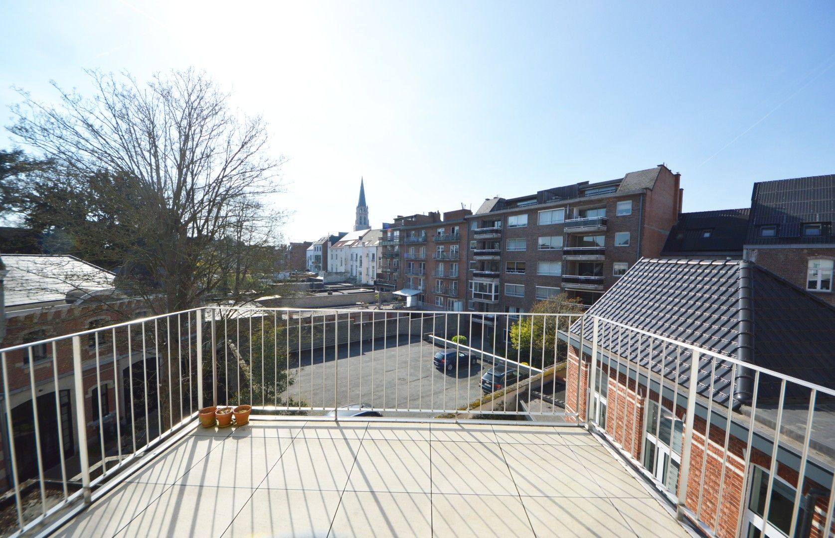 RUIM NIEUWBOUW APP. MET ZALIG TERRAS 12 M2 foto 6