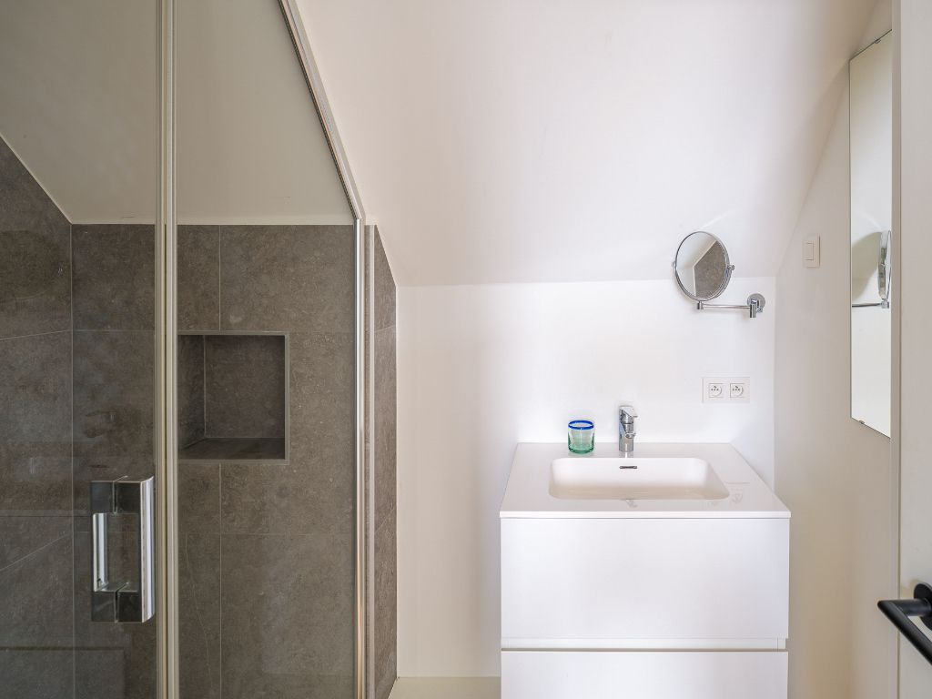 Buitenkans! Kwalitatieve en ruime studio op een zeer gegeerde locatie – Sint-Pietersplein. foto 6