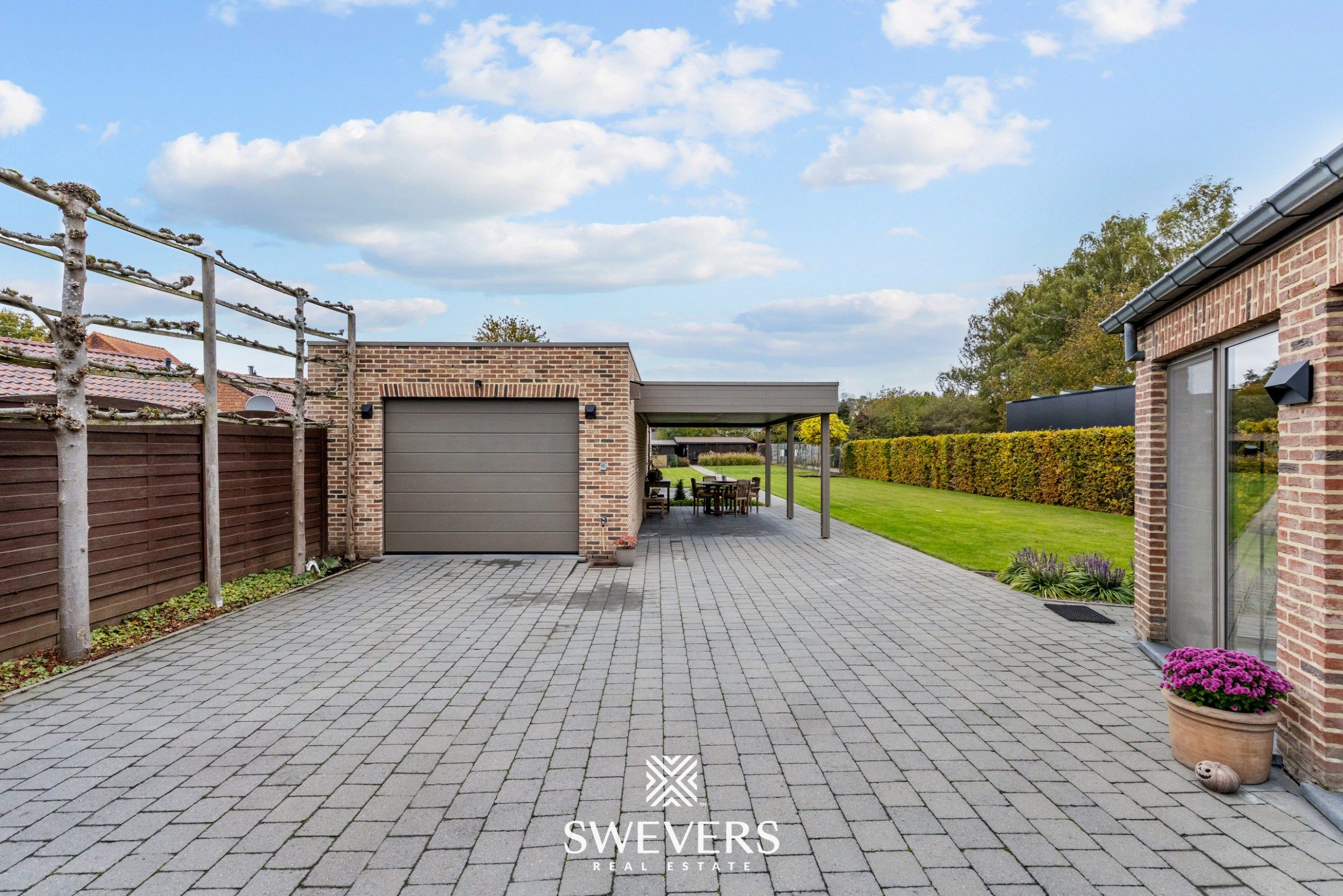 Ruime landelijke woning op 13 are 36 ca in Koersel.  foto 27