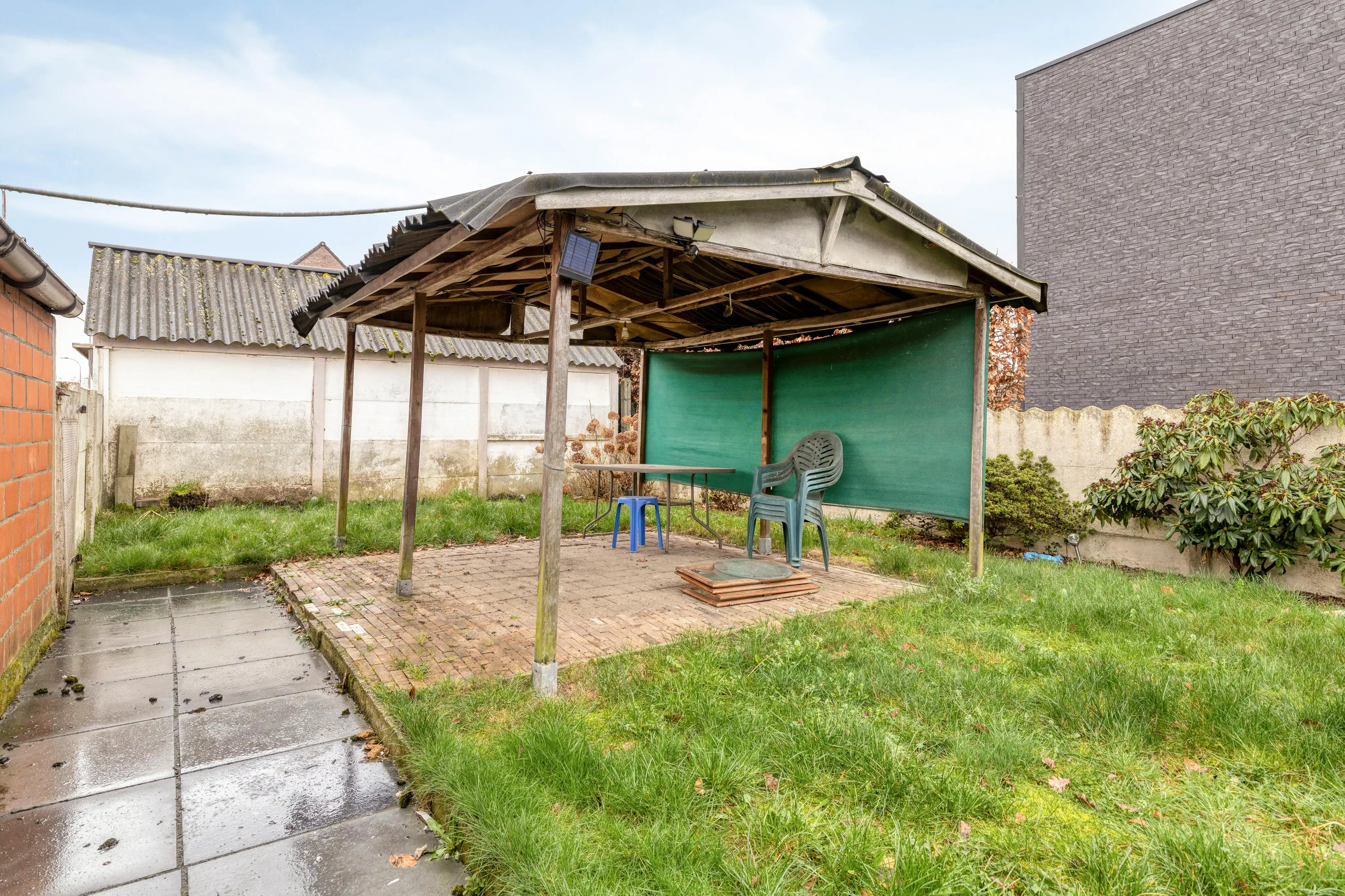 Te renoveren huis met 4 slaapkamers in Geel  foto 14
