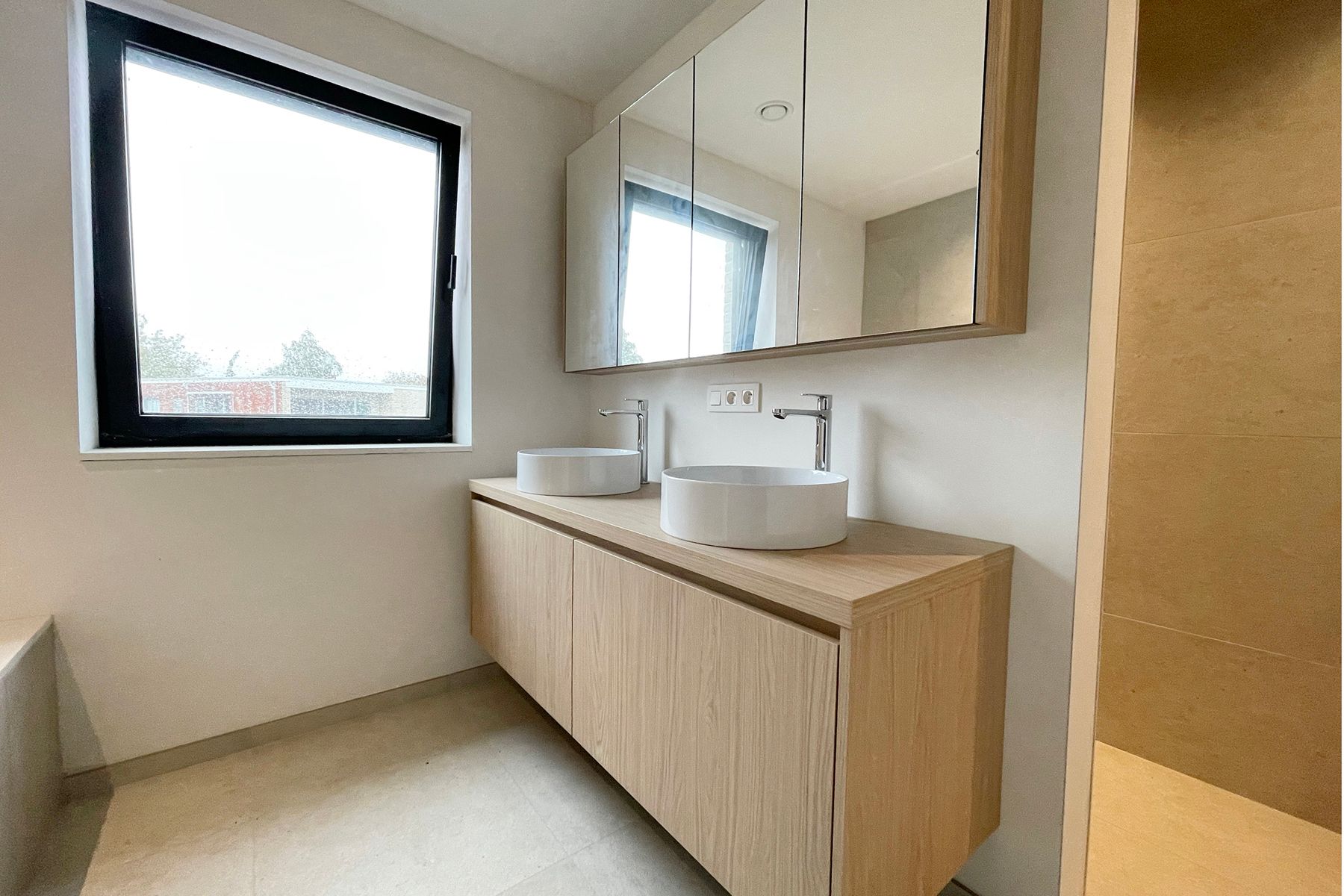 OPENDEUR OP 22/11/2025 VAN 10U TOT 12U foto 13