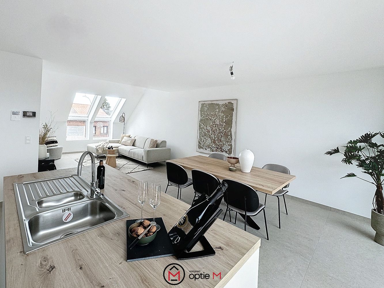 RUIM DUPLEX APPARTEMENT MET MOOI TERRAS foto 4