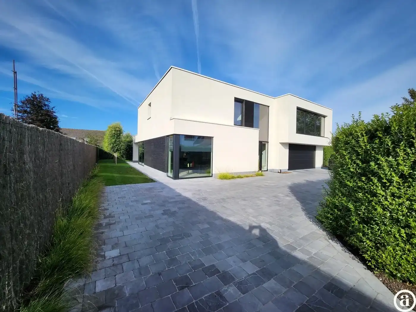 Recente alleenstaande villa centraal gelegen vlakbij het centrum van Knokke. foto 16
