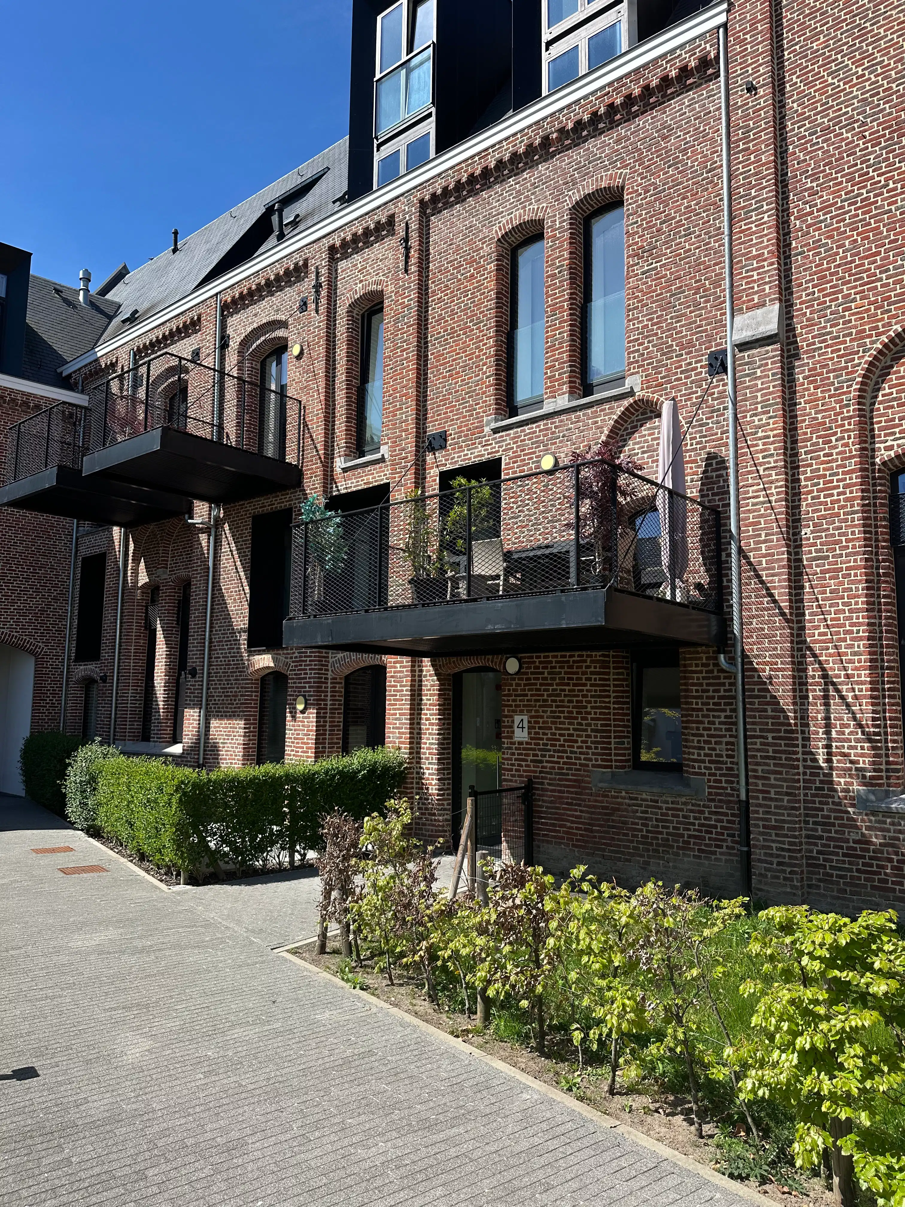 Modern 3-slaapkamer appartement met tuin in het centrum van Zottegem foto 2