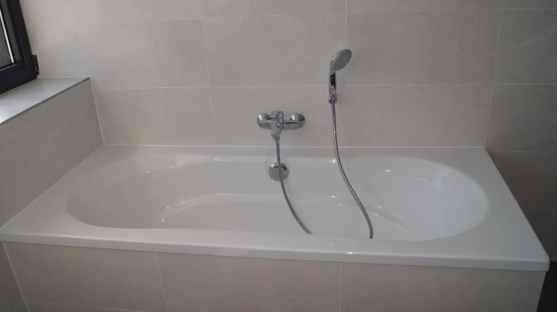 Prachtig dakapp. met 2 grote slpks pal in het centrum foto 11