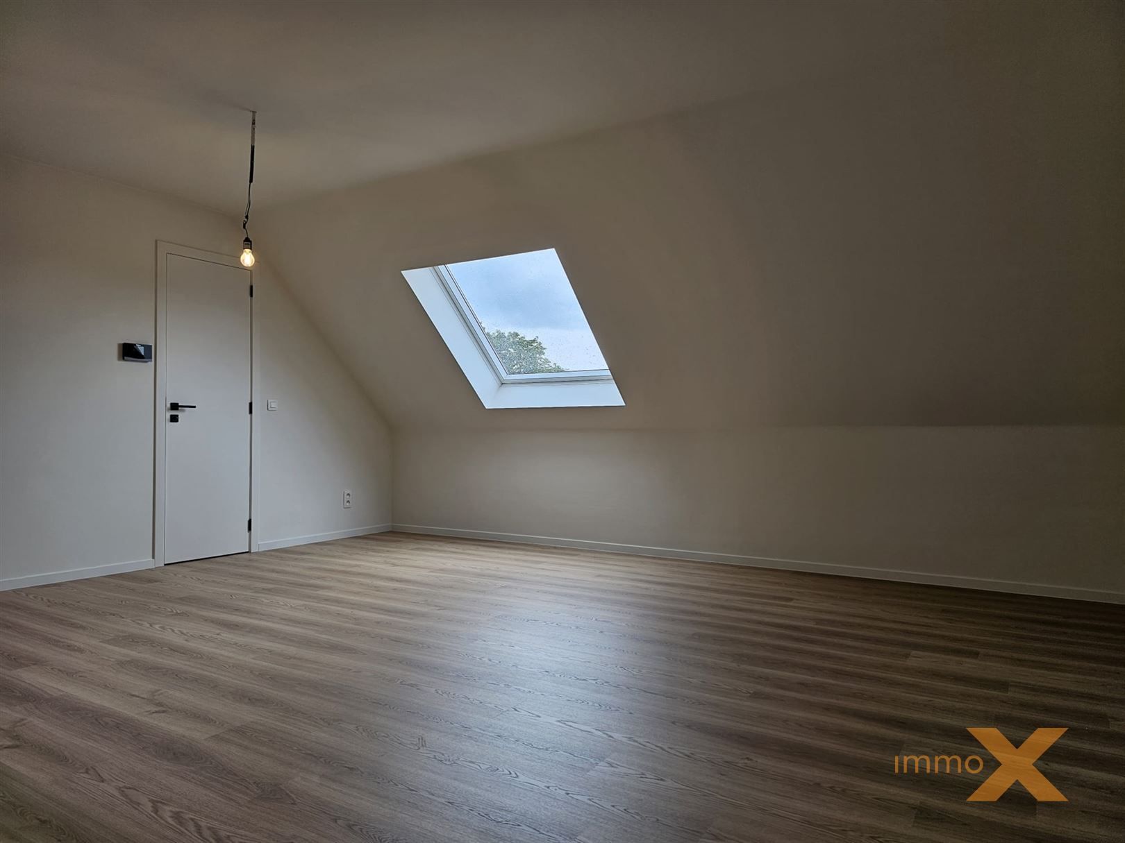 PRACHTIG AFGEWERKTE NIEUWBOUWWONING foto 31