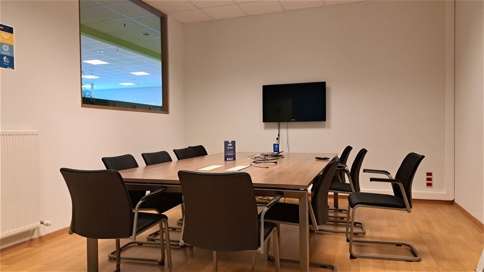 Logistieke unit + kantoren te Zele foto 18