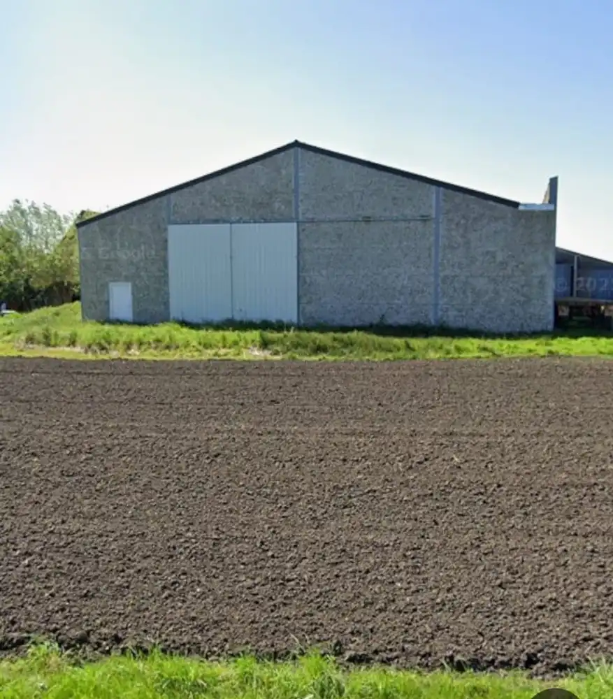 RUIME LOODS TE HUUR foto {{pictureIndex}}