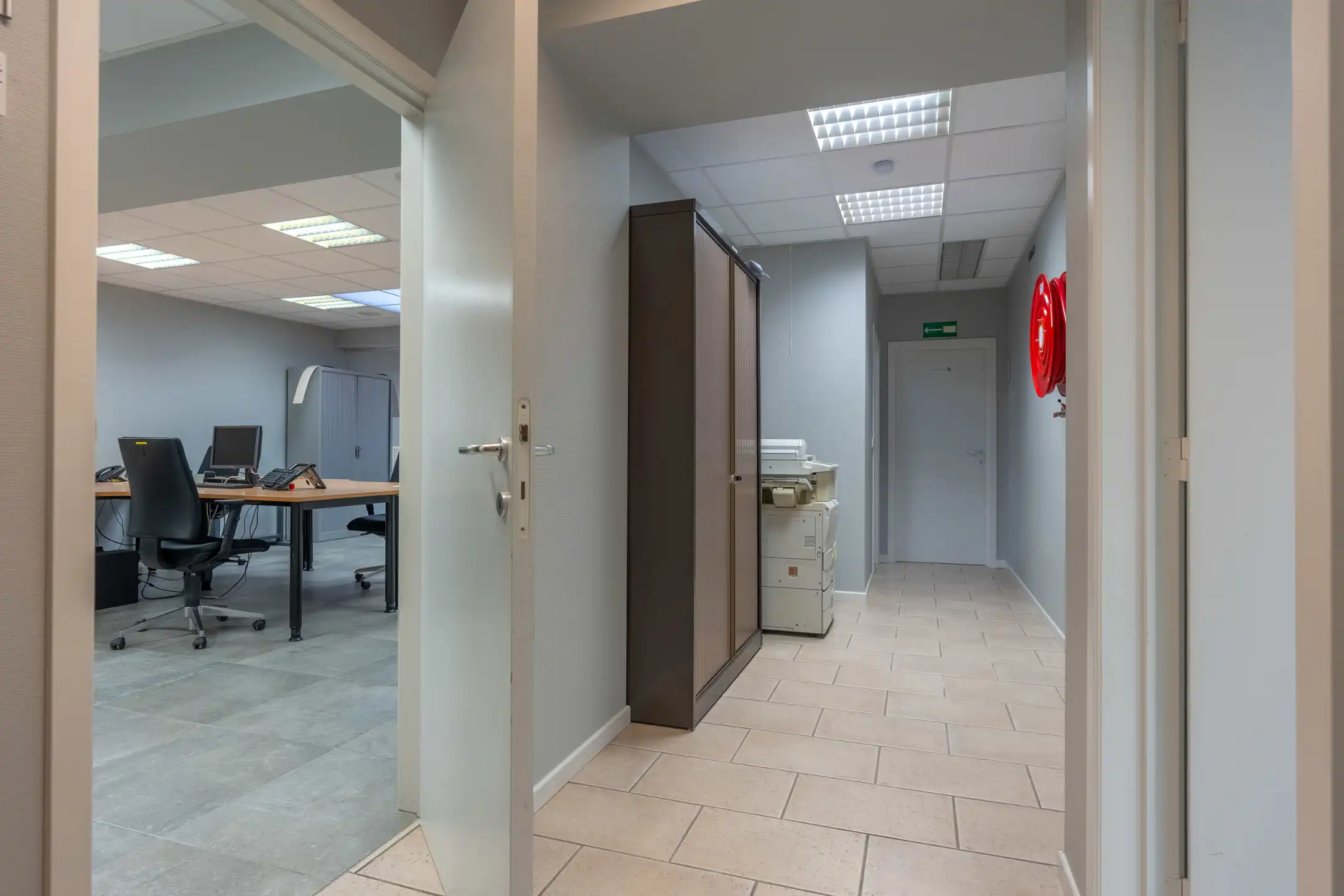 Centraal gelegen kantoorruimten (totaal ± 285m²!) te Turnhout. foto 18