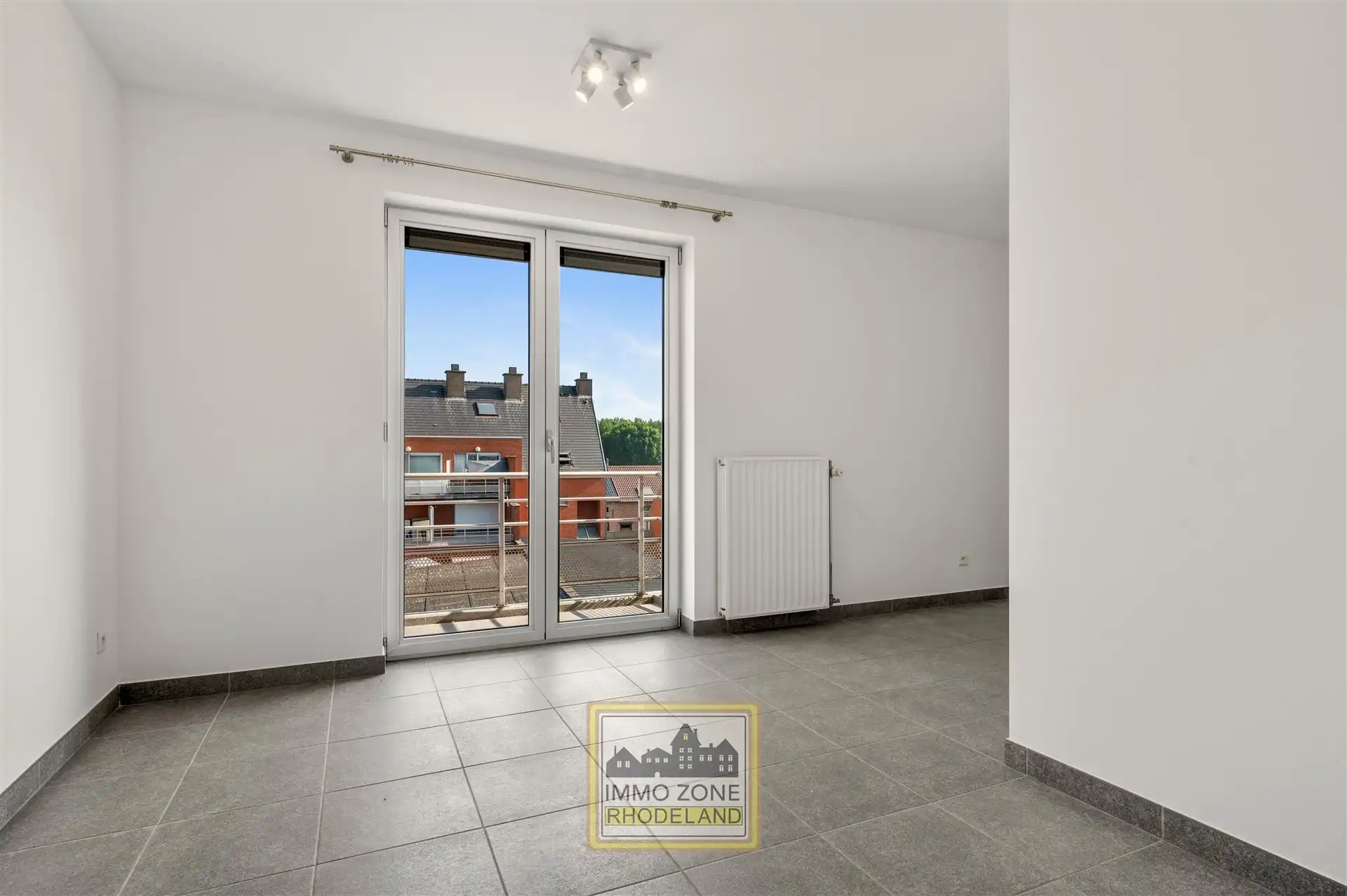 Modern appt met 2 slpks en terras centraal op het marktplein foto 14