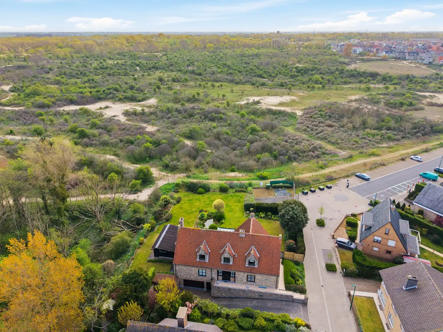 Villa 6 slpk's grenzend aan het natuurgebied te De Panne foto {{pictureIndex}}