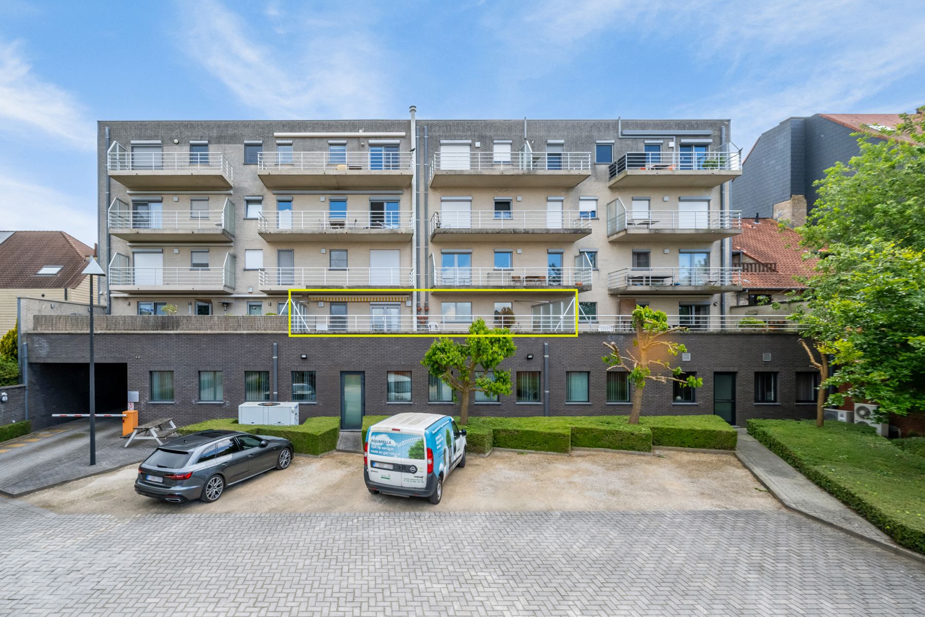 Zeer ruim appartement met gigantisch terras  foto 3