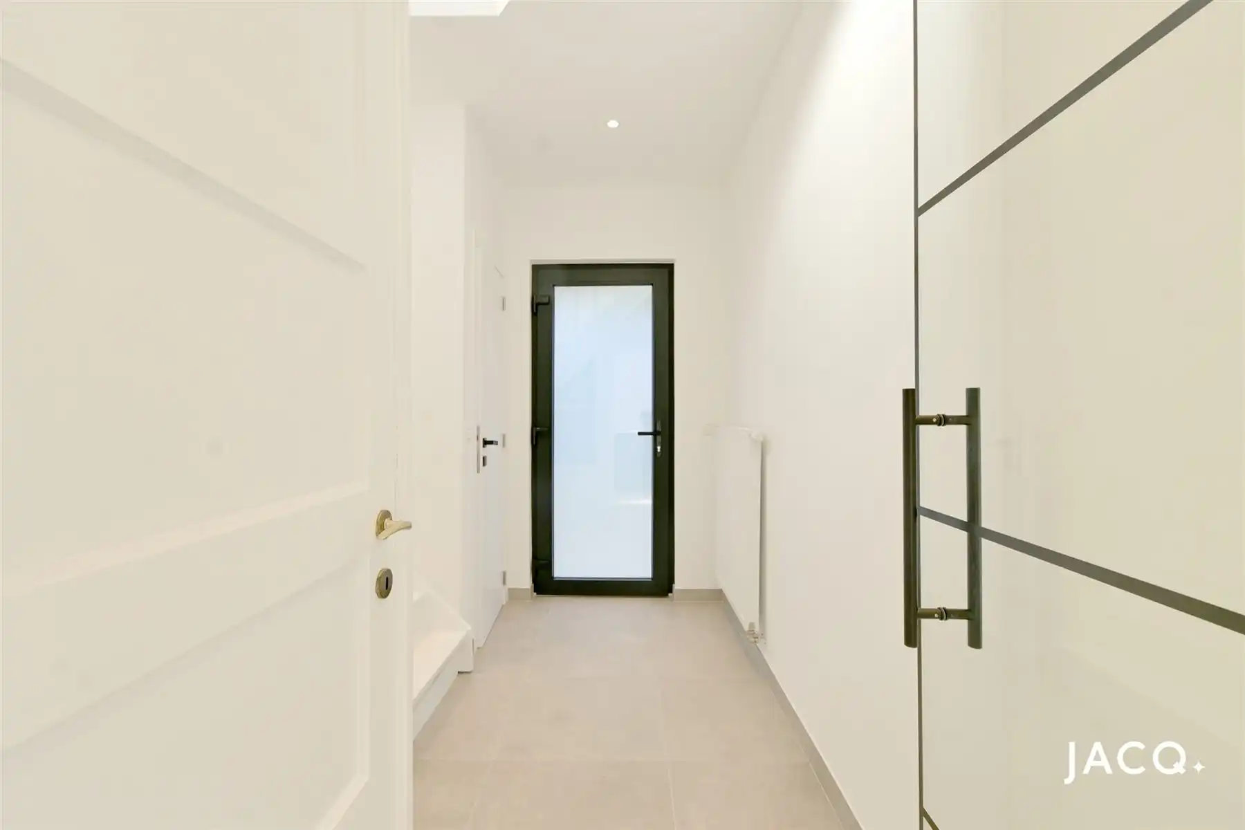 Prachtig gerenoveerde woning met 3 slaapkamers en tuin! foto 12